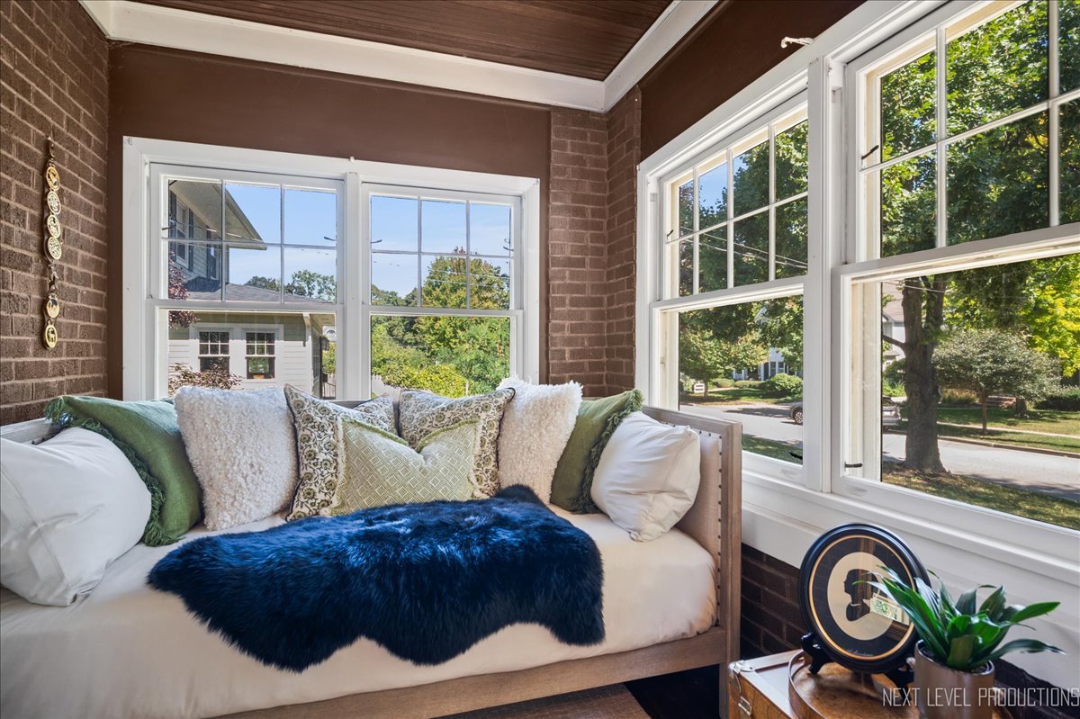 625 S 5th Street