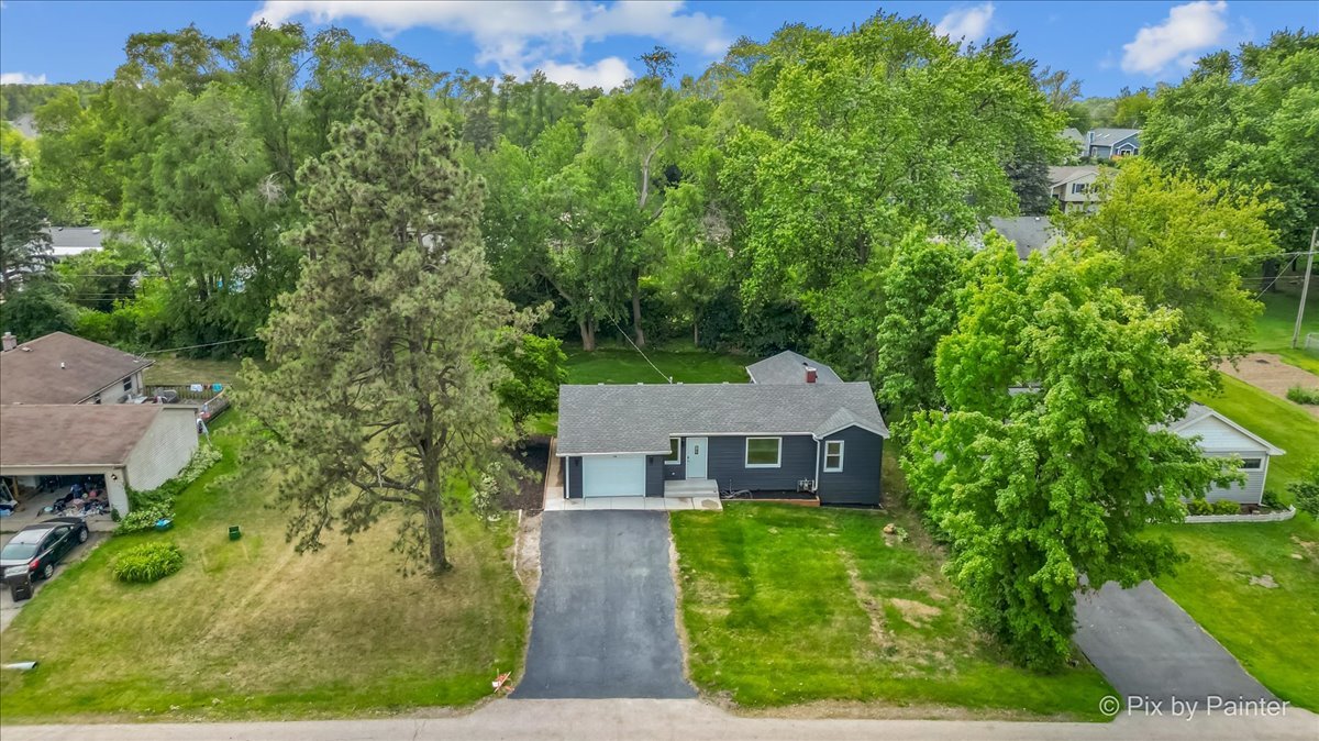 14 Lakewood Drive