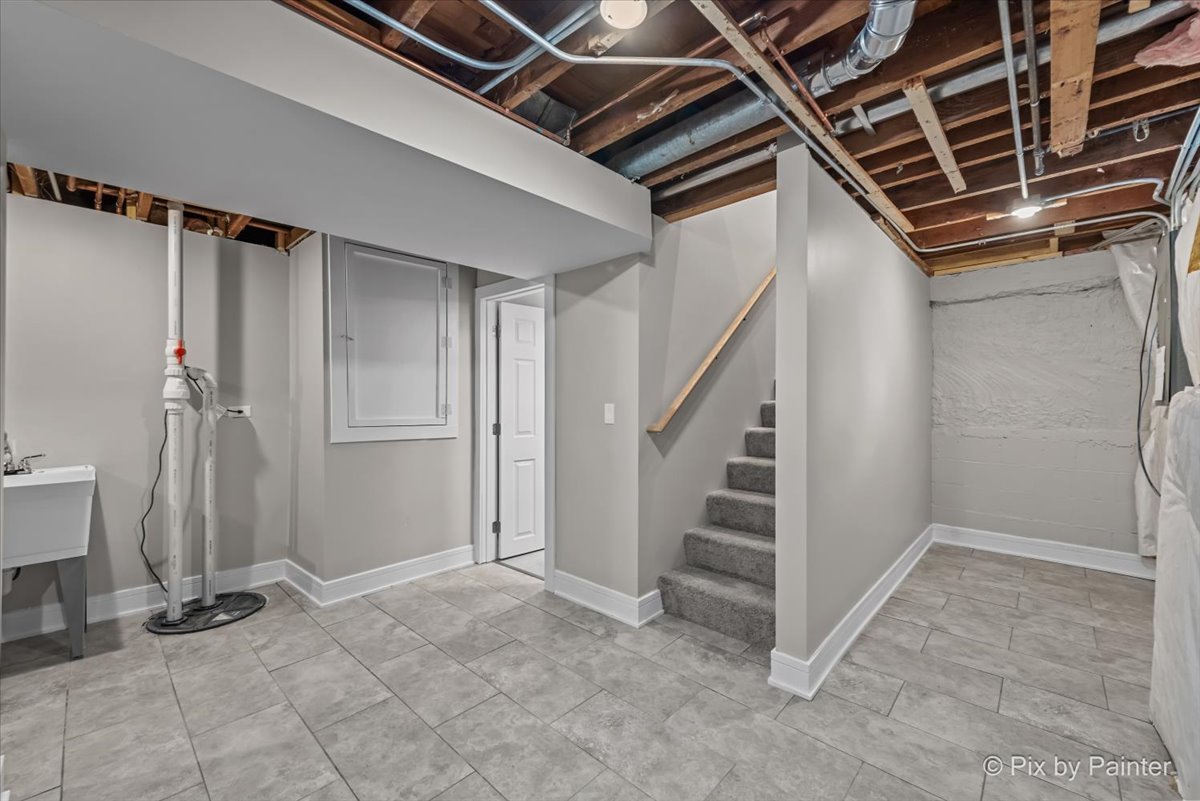14 Lakewood Drive