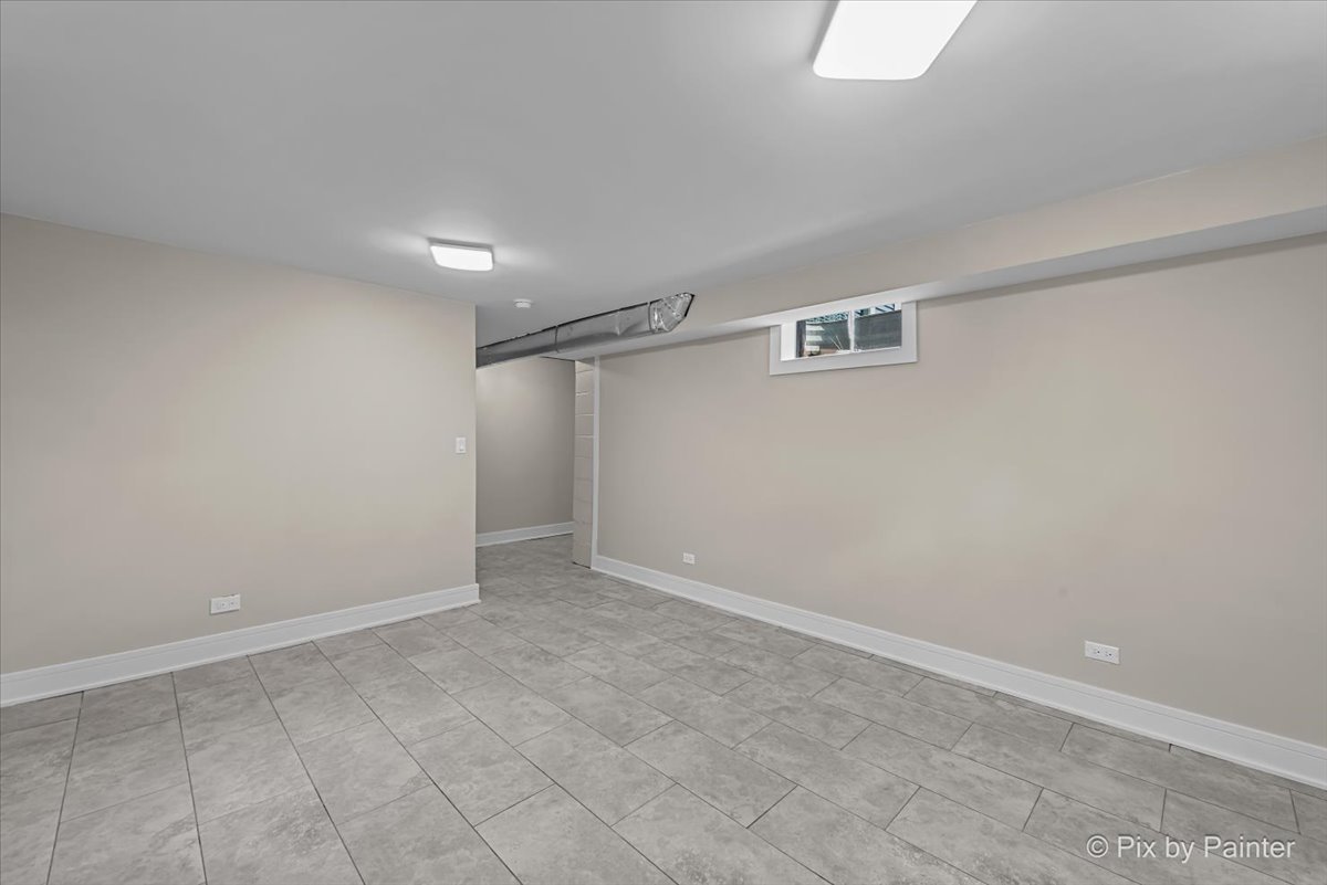 14 Lakewood Drive