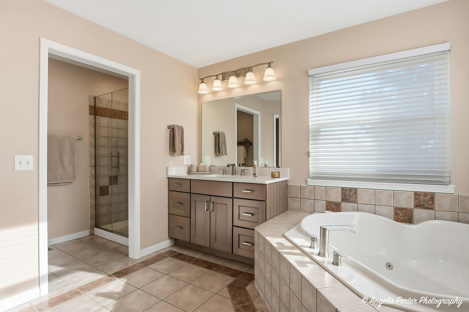 5505 Prairie Rose Lane