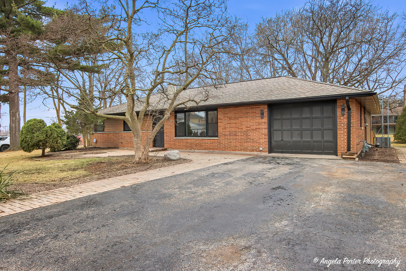 3915 Dolores Drive