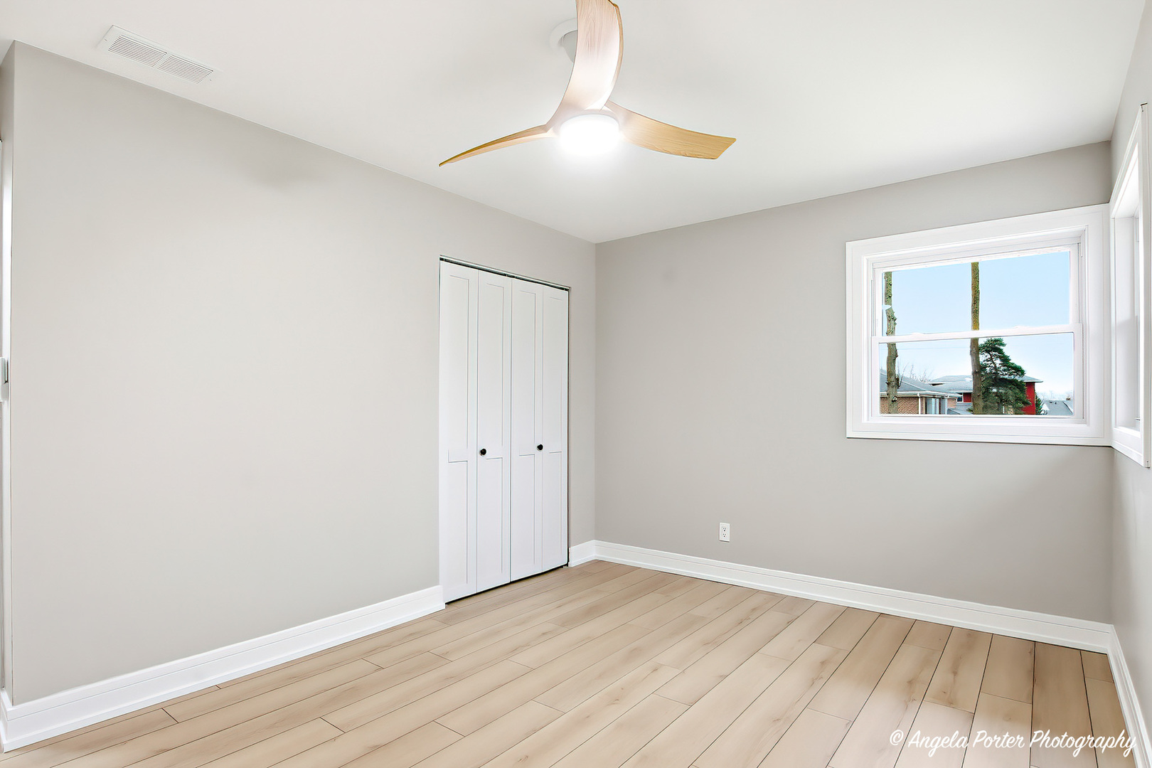 3915 Dolores Drive