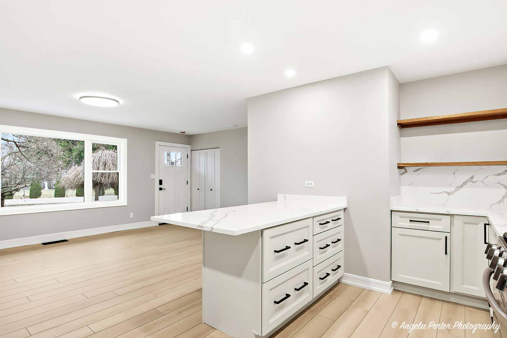 3915 Dolores Drive