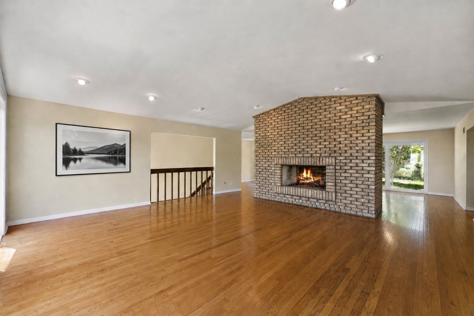 8929 ROBIN HILL ROAD Drive