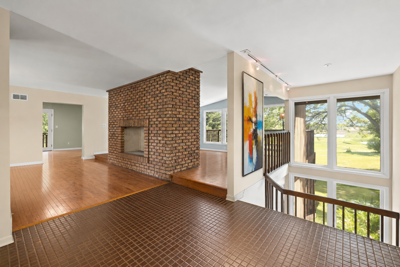 8929 ROBIN HILL ROAD Drive
