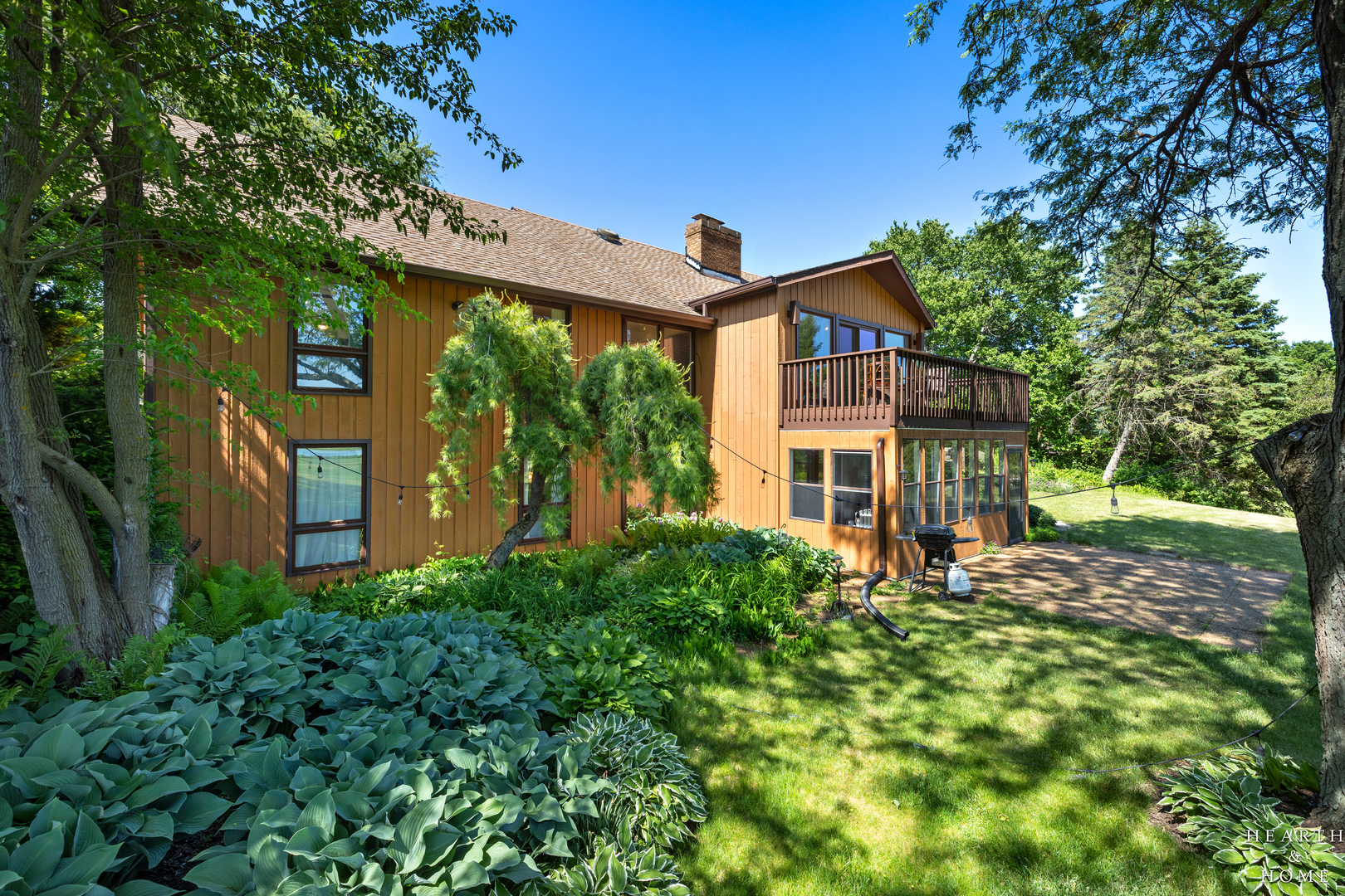 8929 ROBIN HILL ROAD Drive