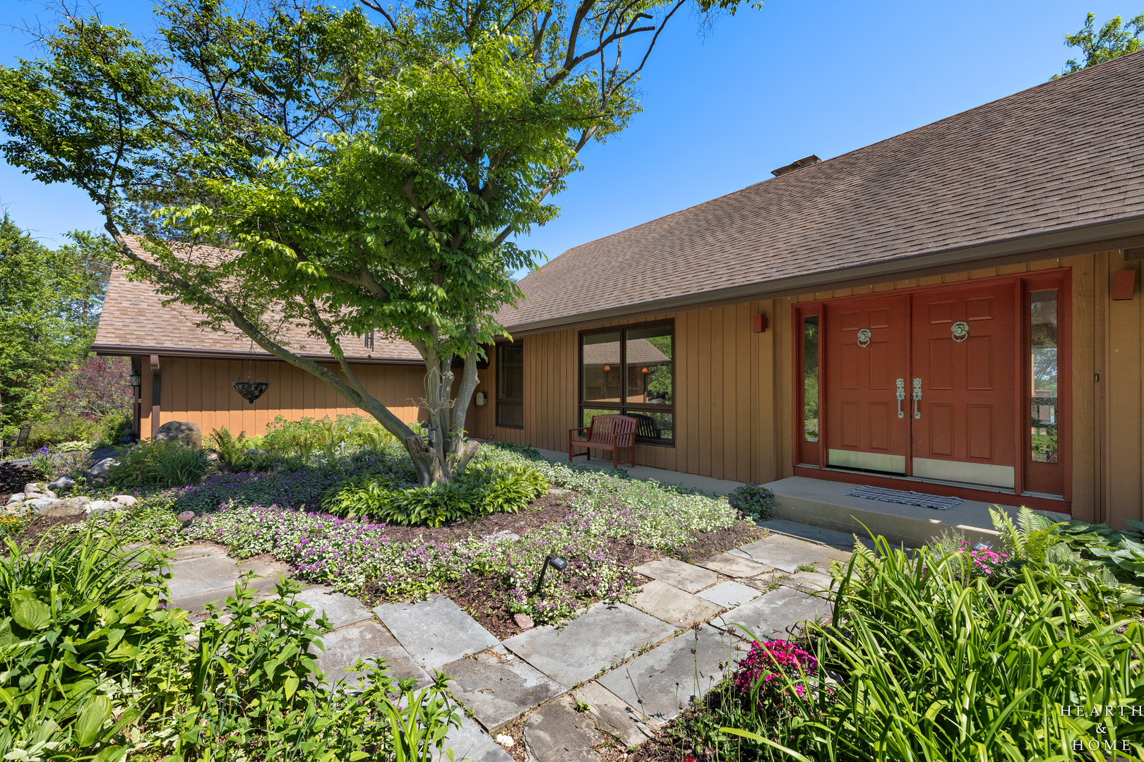 8929 ROBIN HILL ROAD Drive