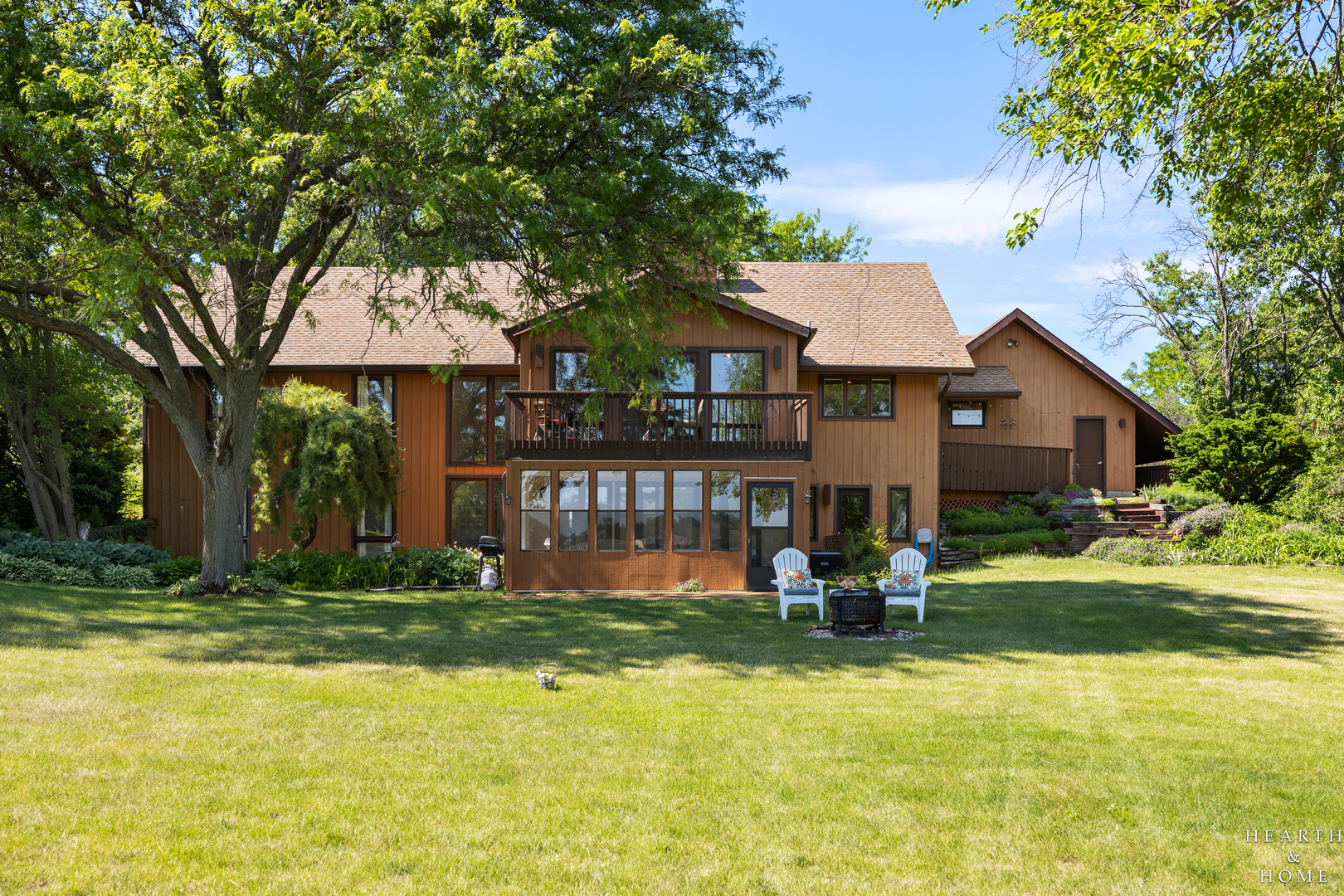 8929 ROBIN HILL ROAD Drive