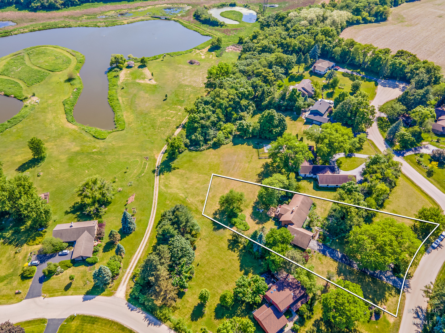 8929 ROBIN HILL ROAD Drive