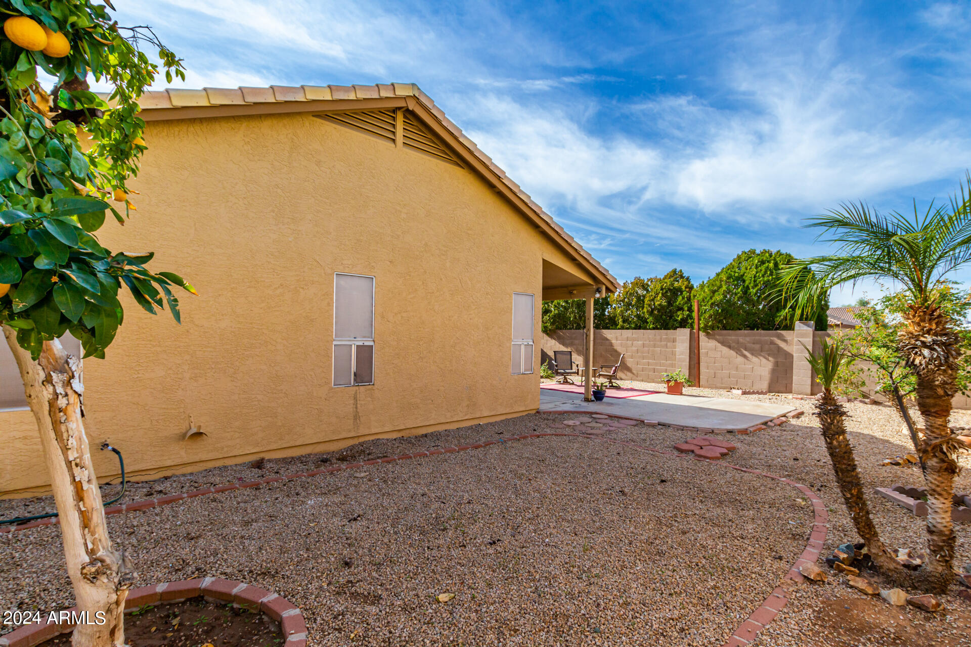 3002 E TOPEKA Drive