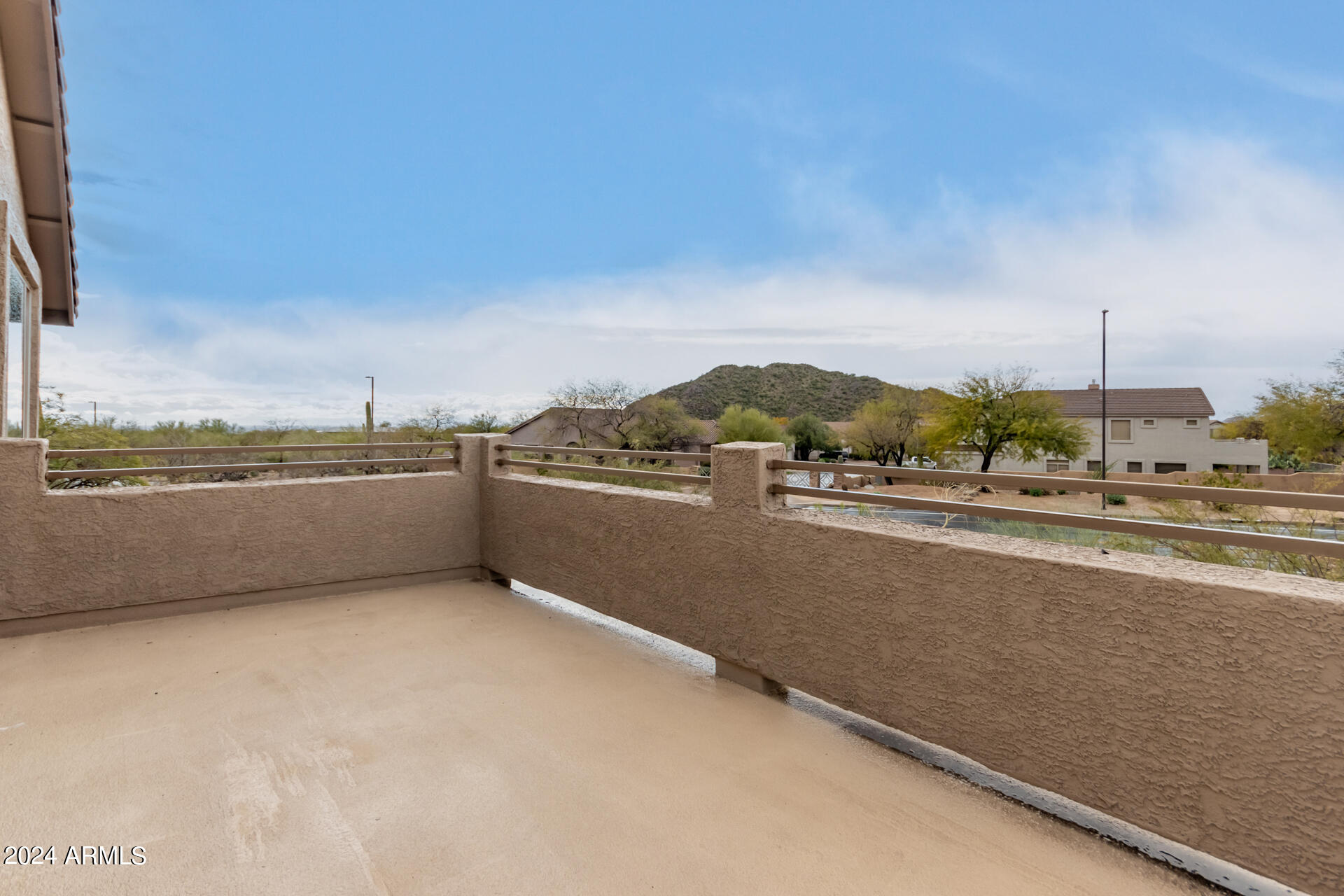 7611 E ROLAND Circle