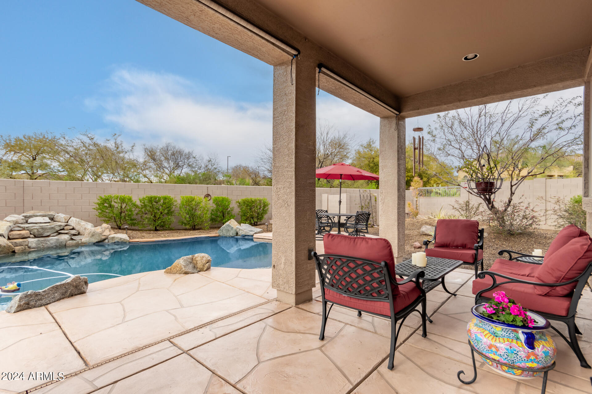 7611 E ROLAND Circle