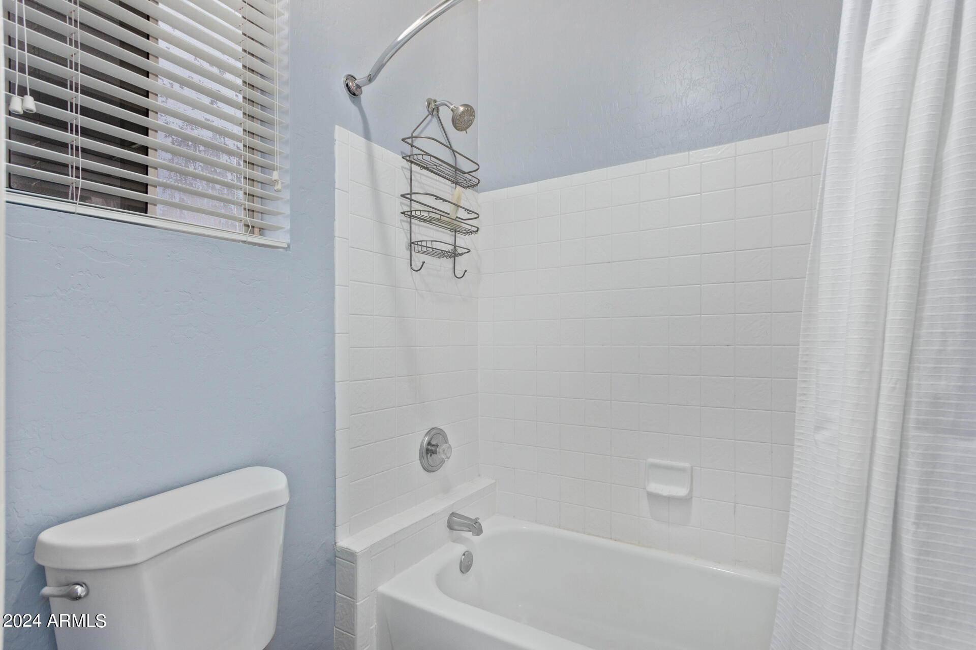 7611 E ROLAND Circle