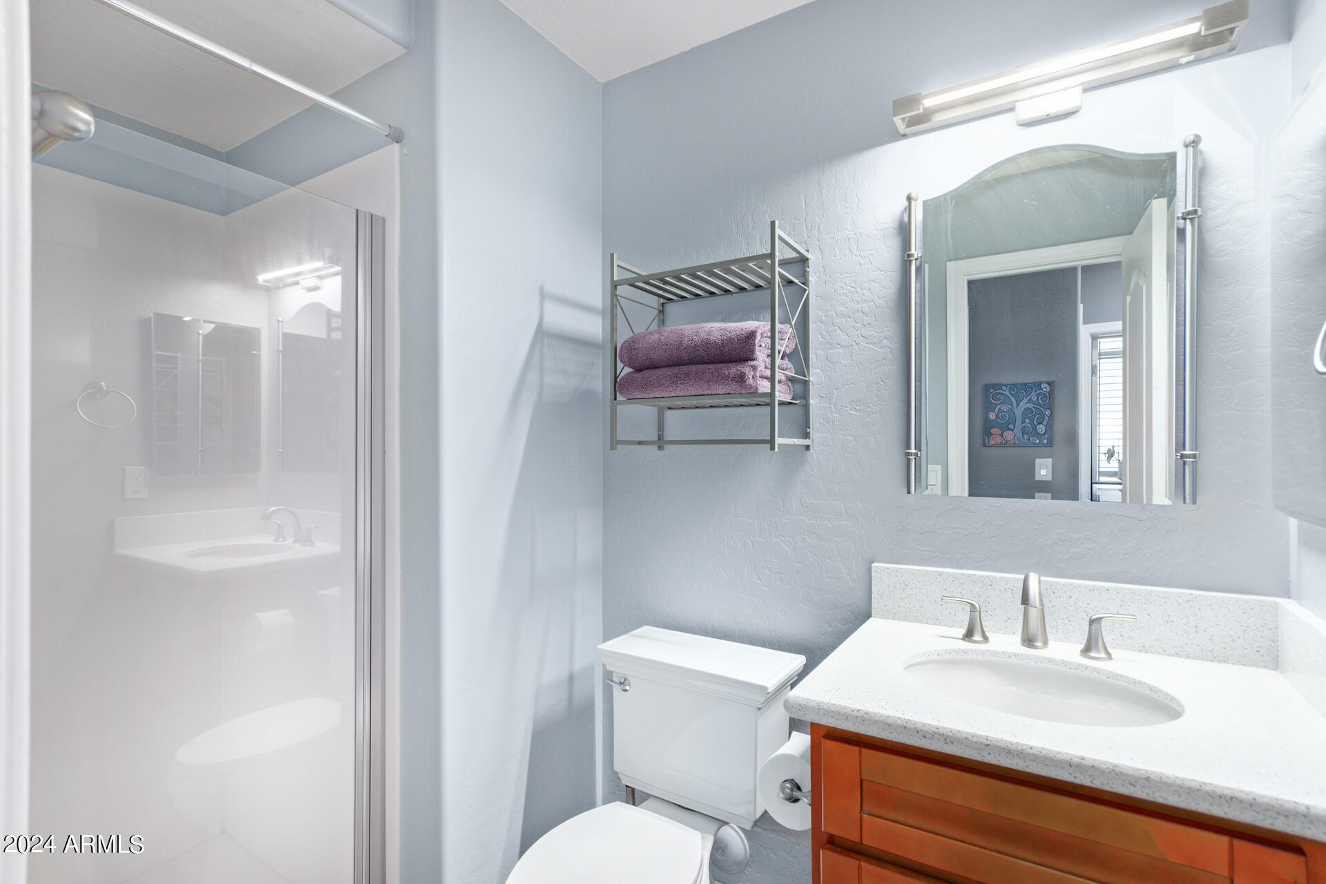 7611 E ROLAND Circle