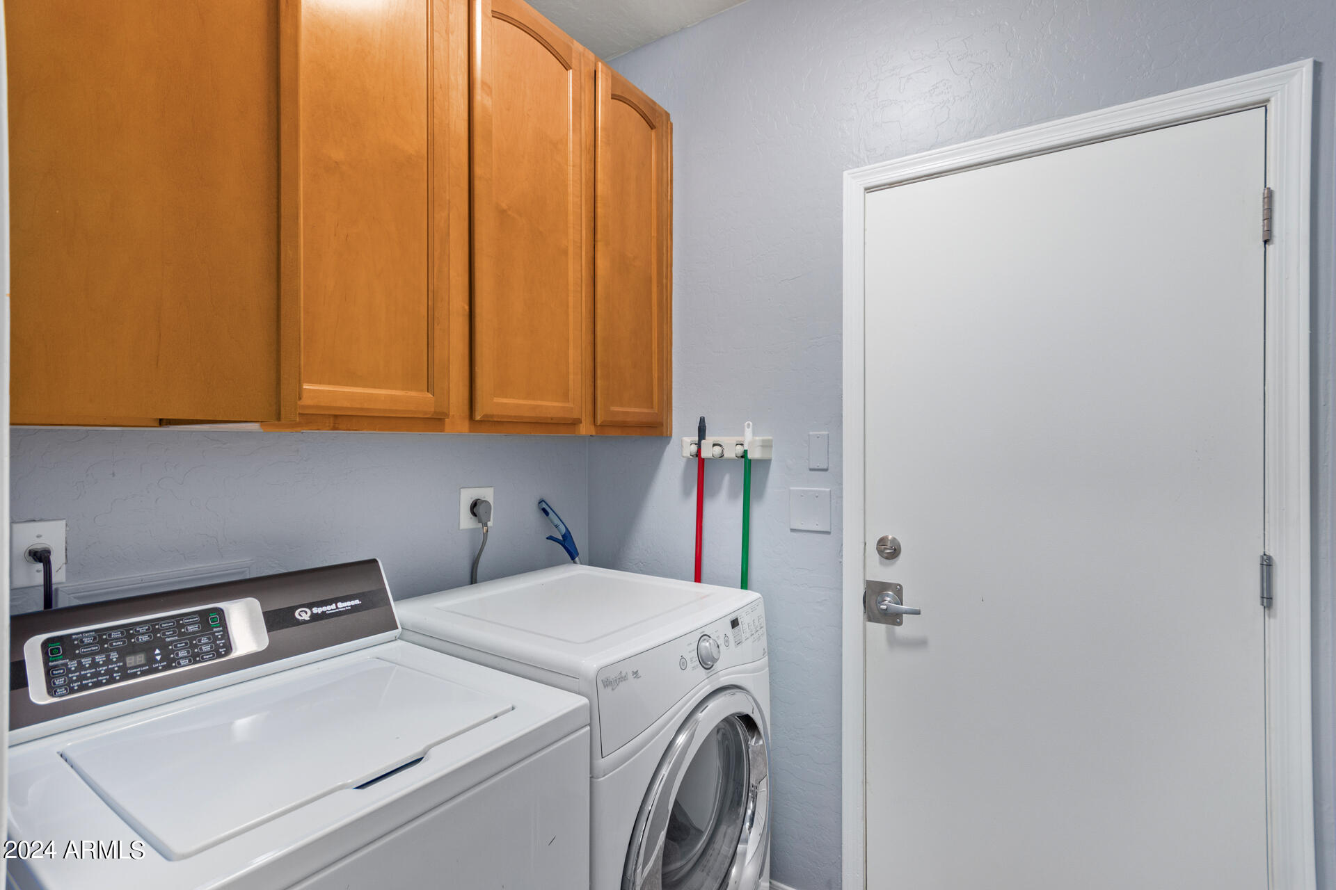 7611 E ROLAND Circle