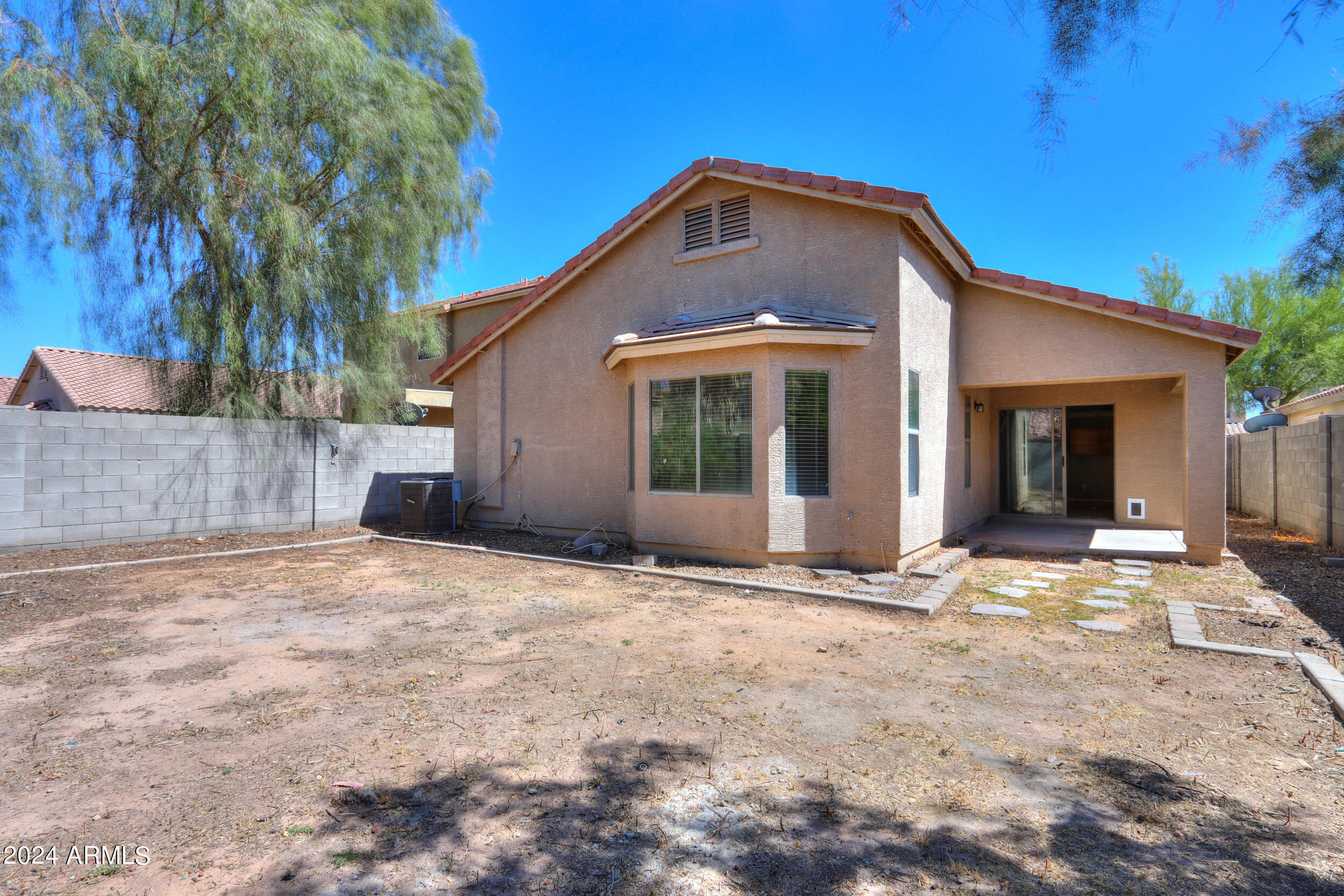 45546 W TULIP Lane