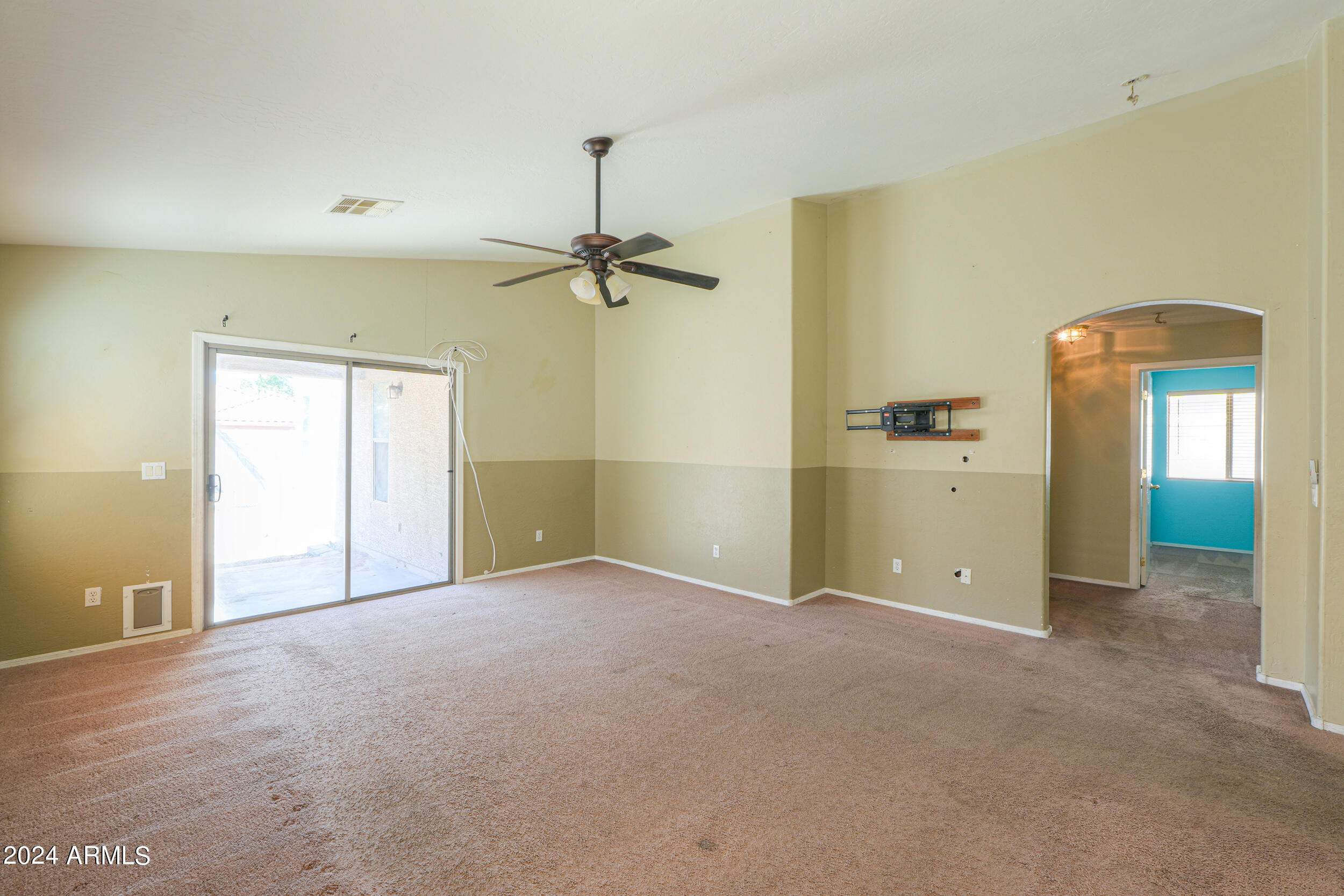 45546 W TULIP Lane