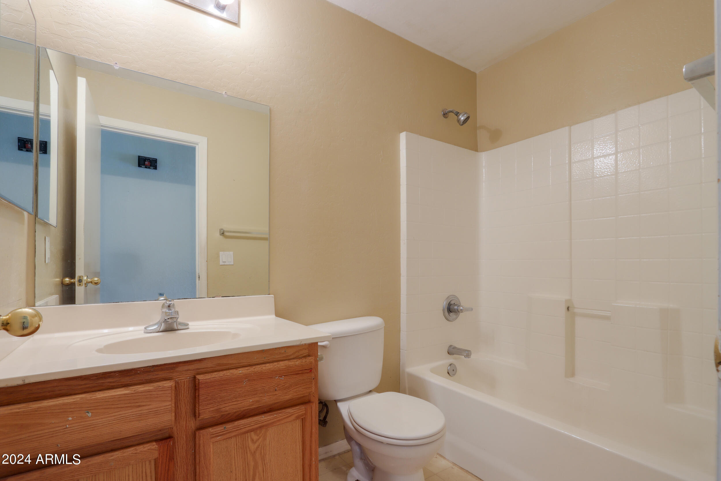 45546 W TULIP Lane