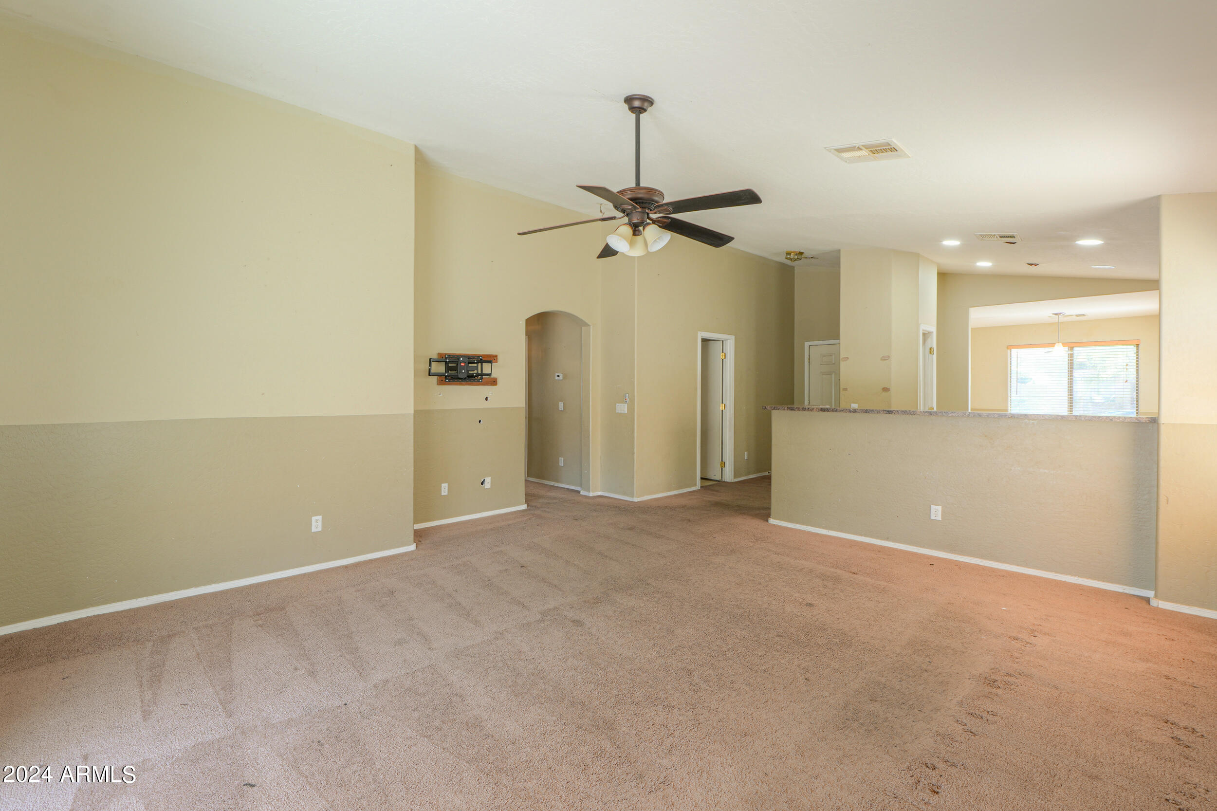 45546 W TULIP Lane