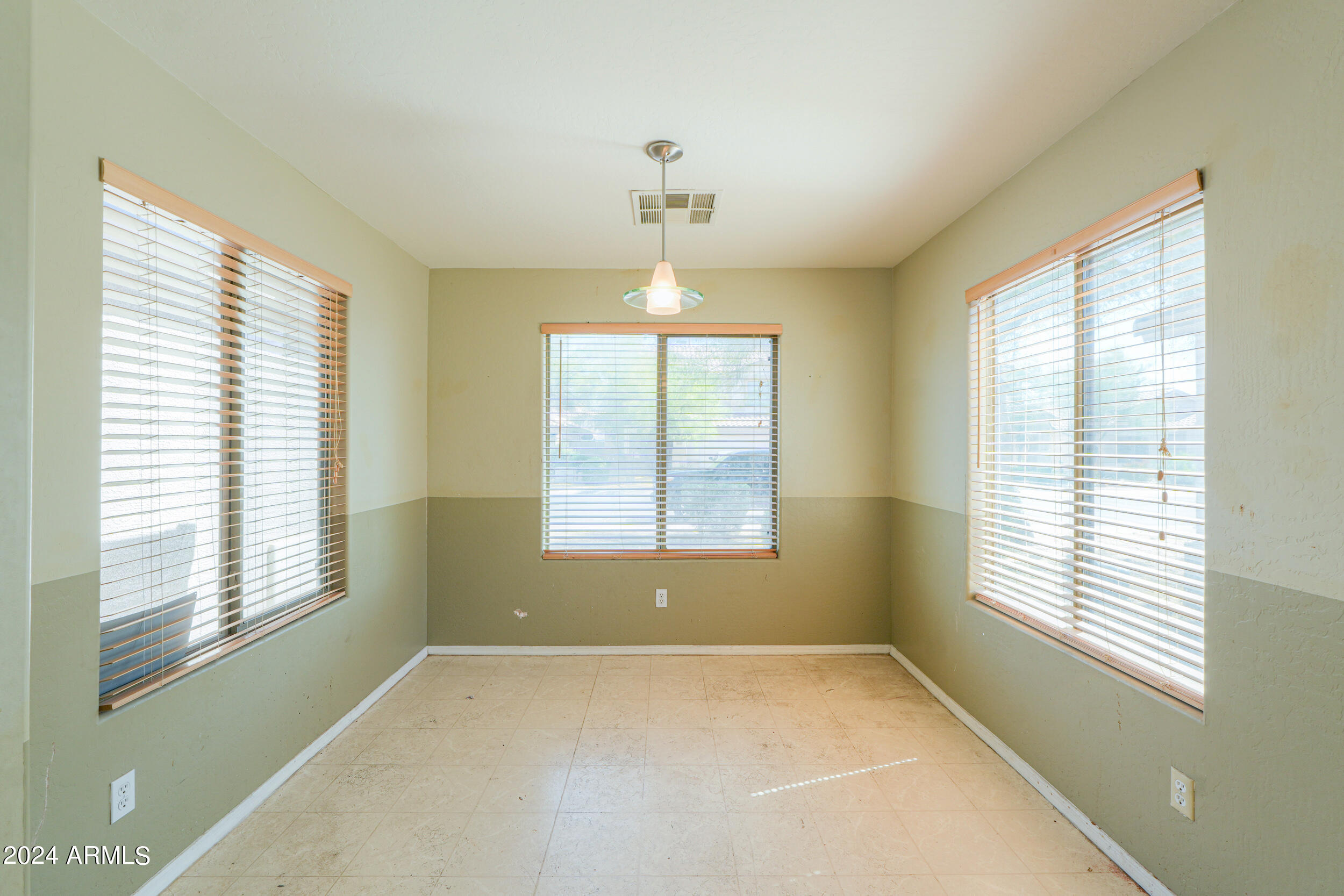 45546 W TULIP Lane