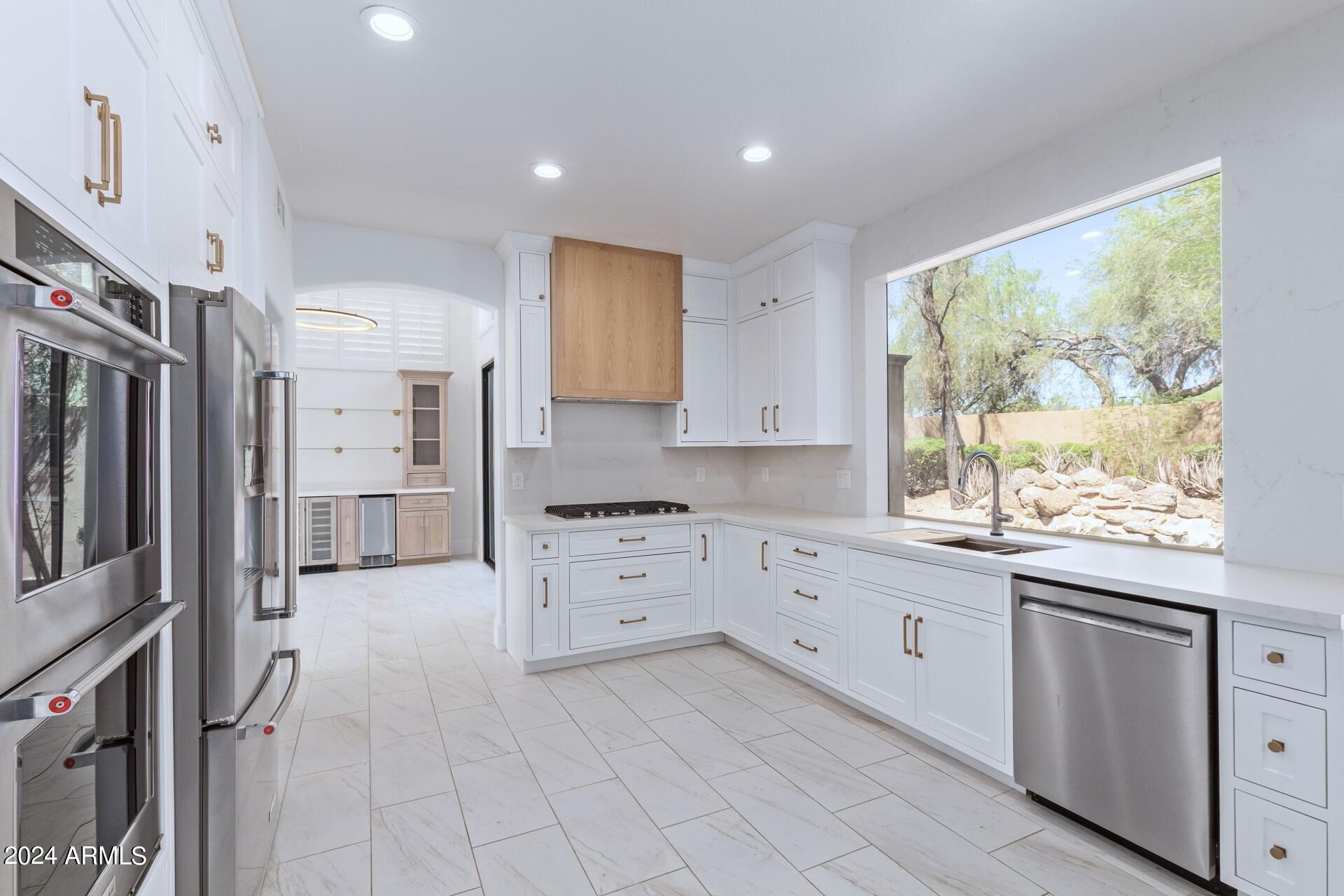 9026 E CASITAS DEL RIO Drive