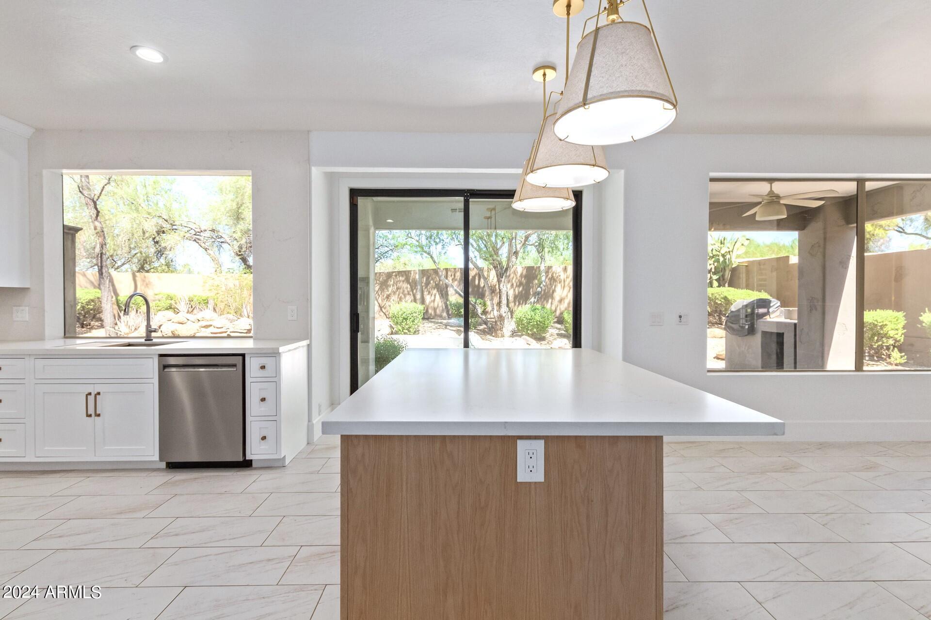 9026 E CASITAS DEL RIO Drive