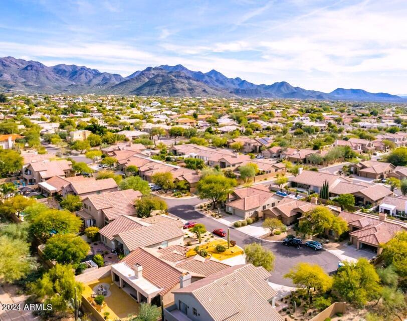 9026 E CASITAS DEL RIO Drive