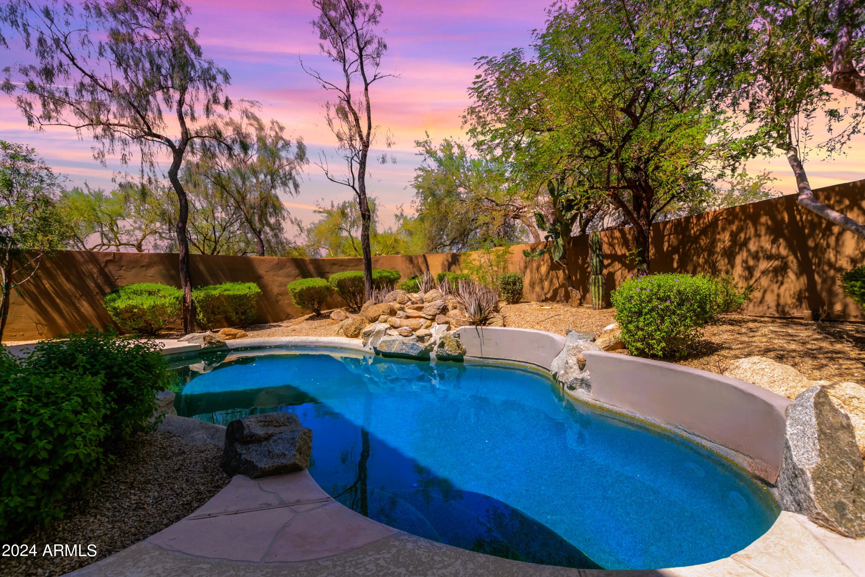 9026 E CASITAS DEL RIO Drive