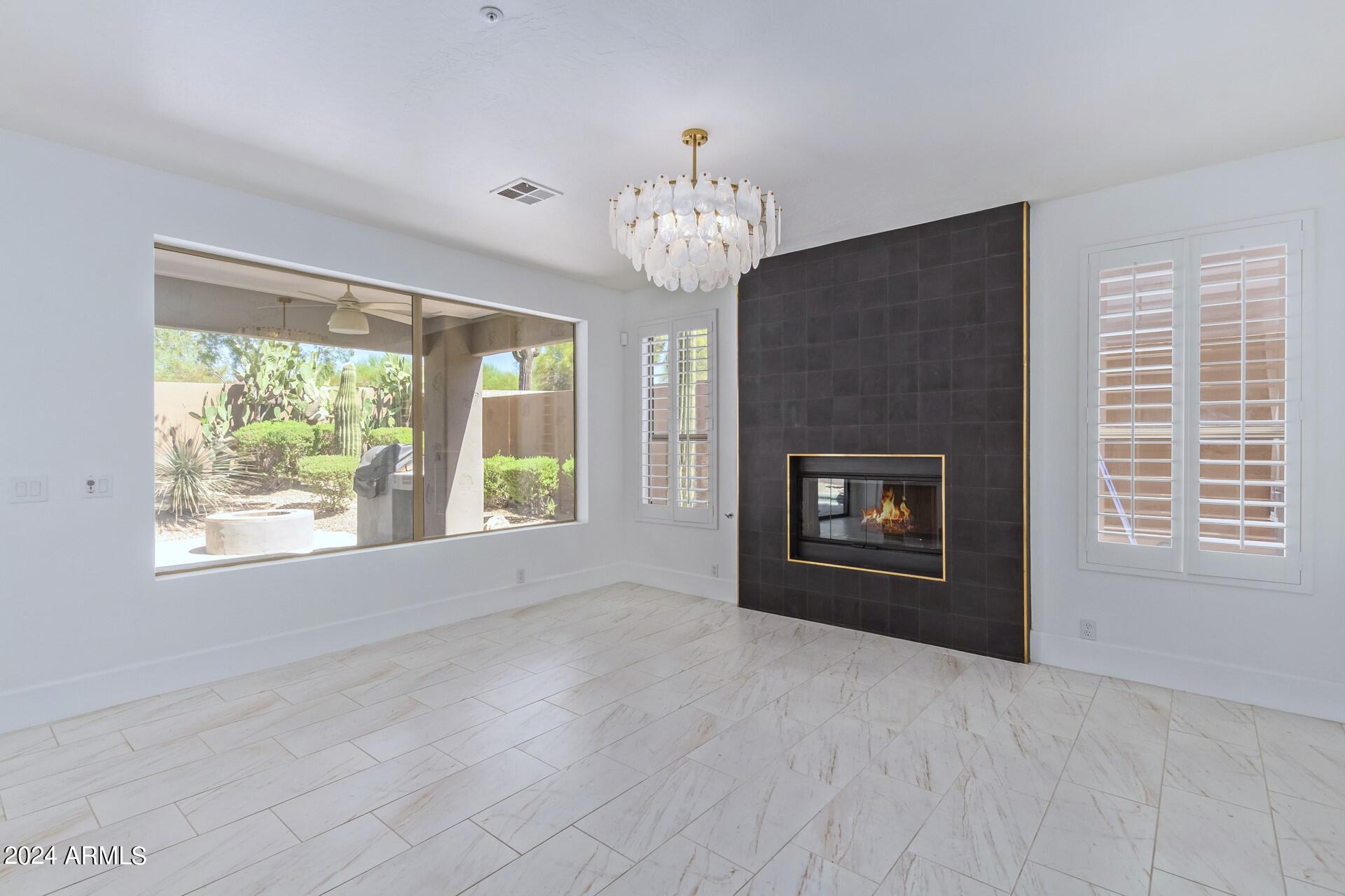 9026 E CASITAS DEL RIO Drive