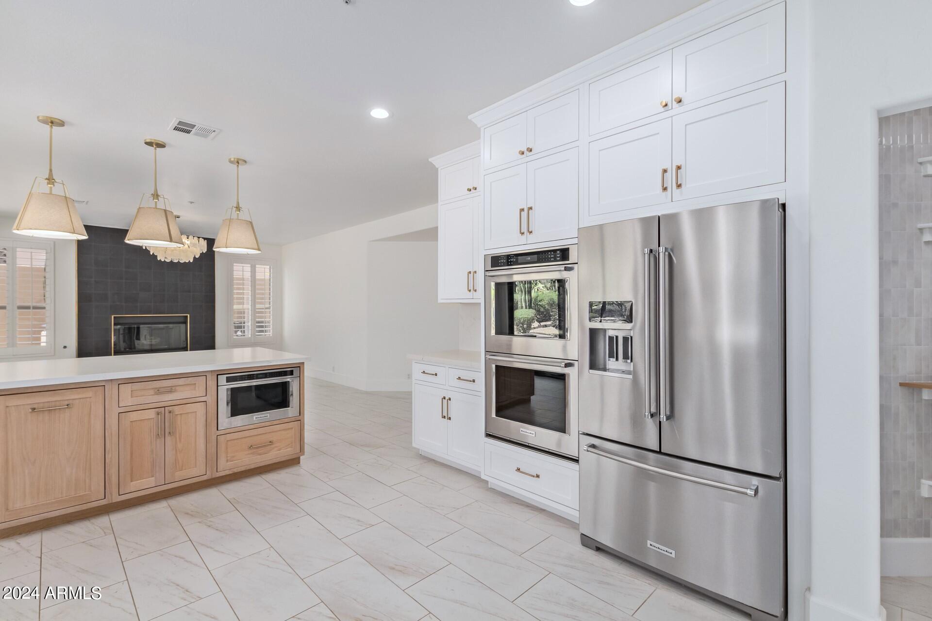 9026 E CASITAS DEL RIO Drive