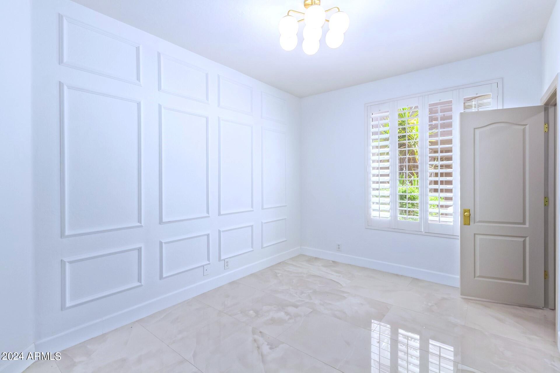 9026 E CASITAS DEL RIO Drive