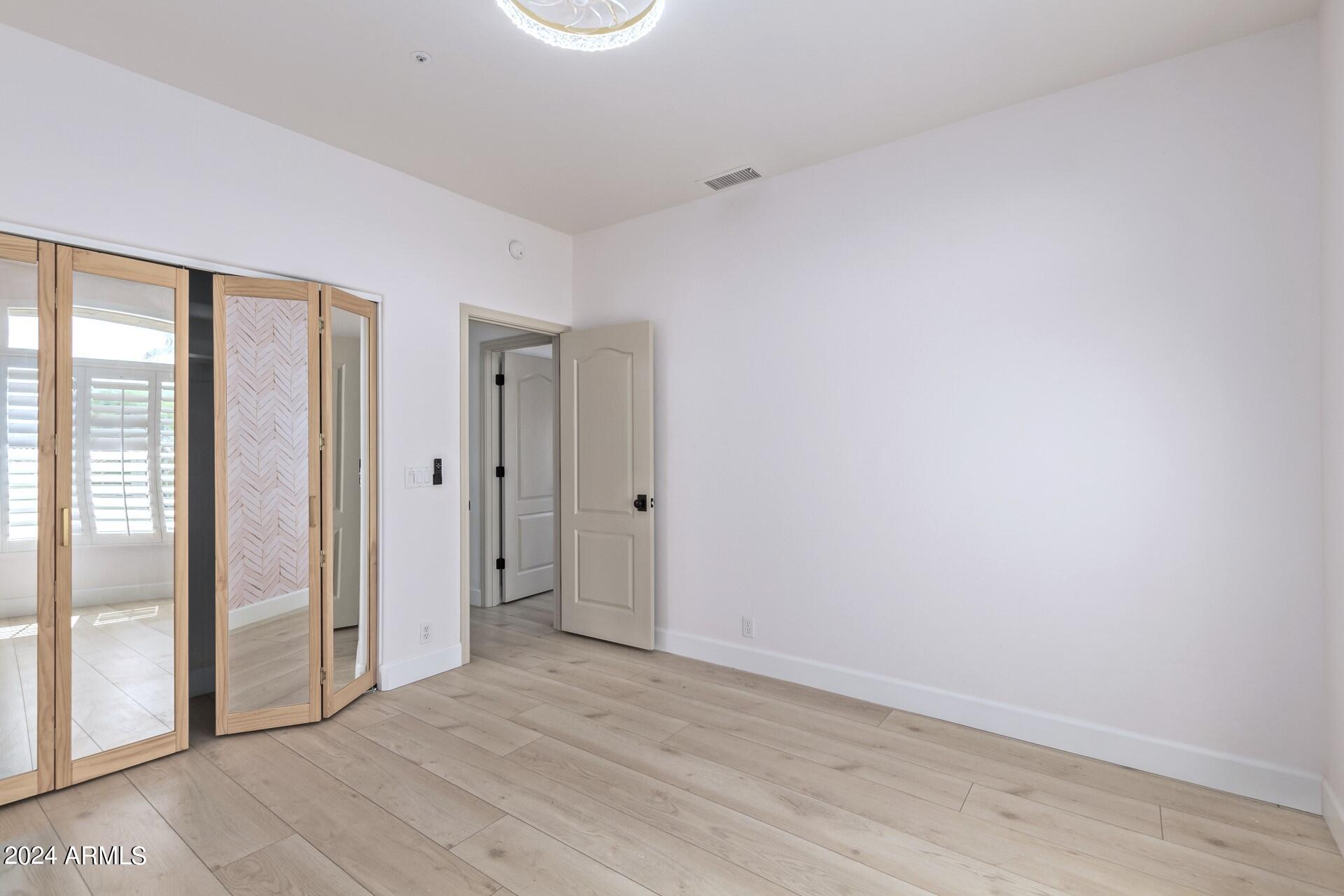 9026 E CASITAS DEL RIO Drive