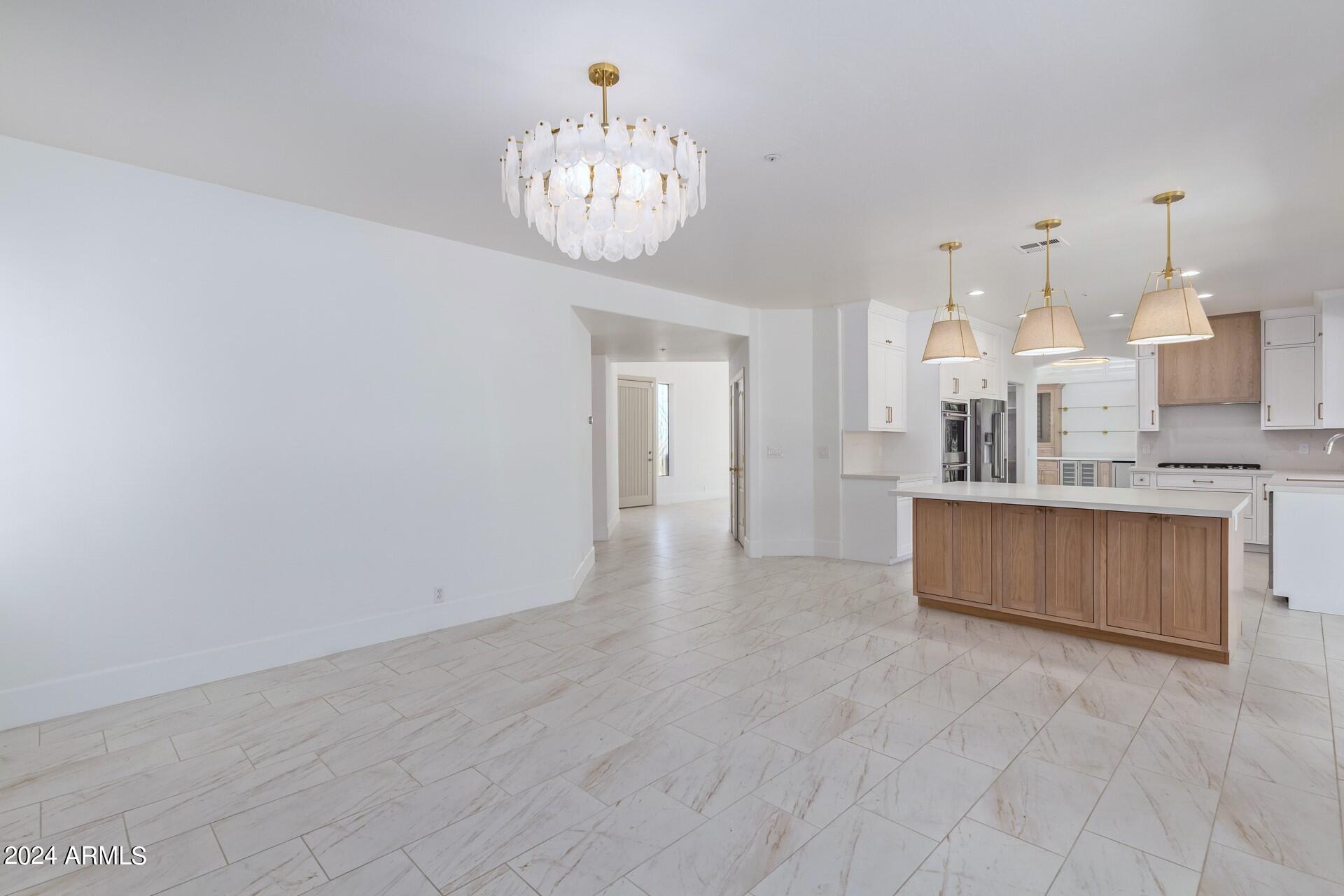 9026 E CASITAS DEL RIO Drive