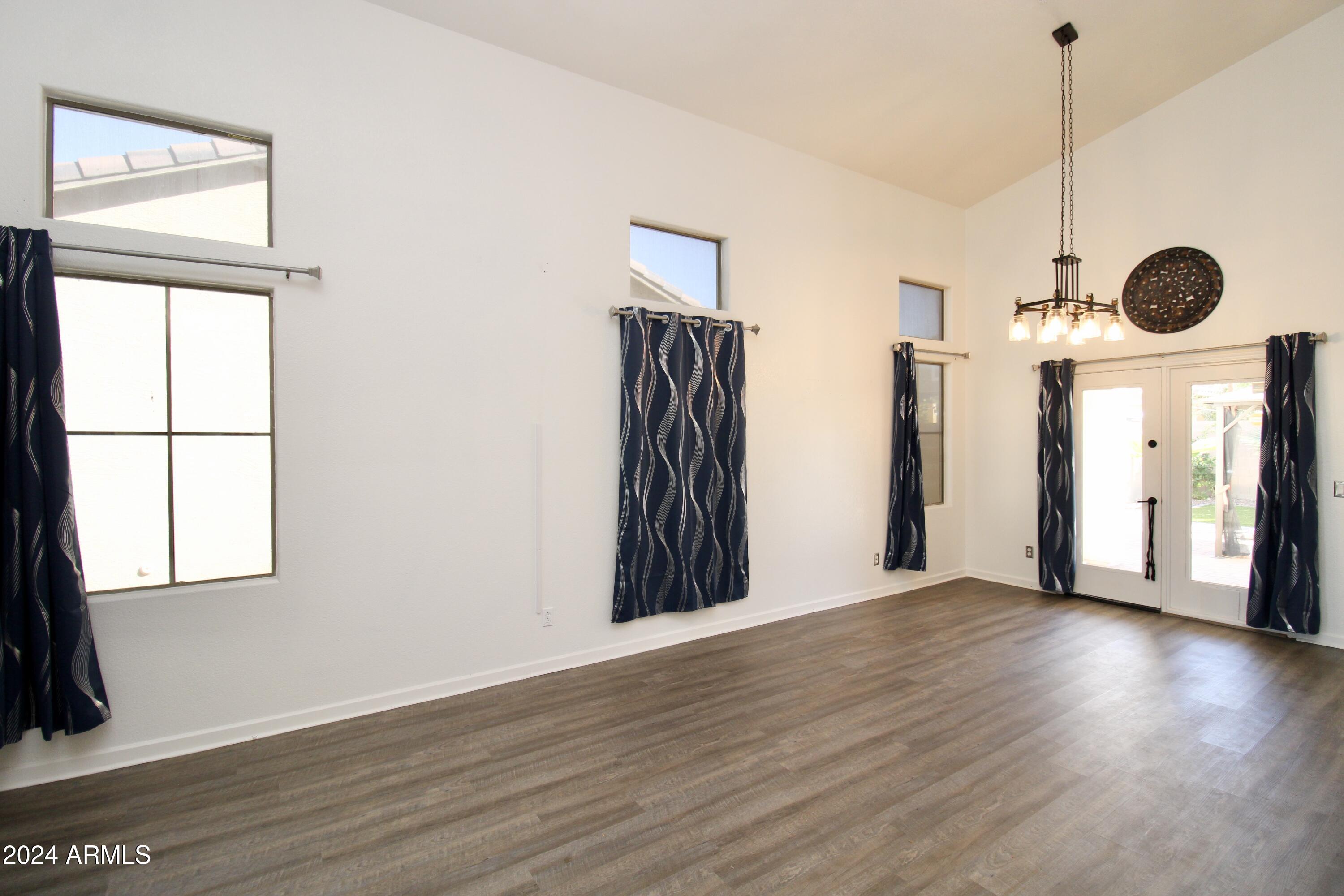 12175 W CHASE Lane