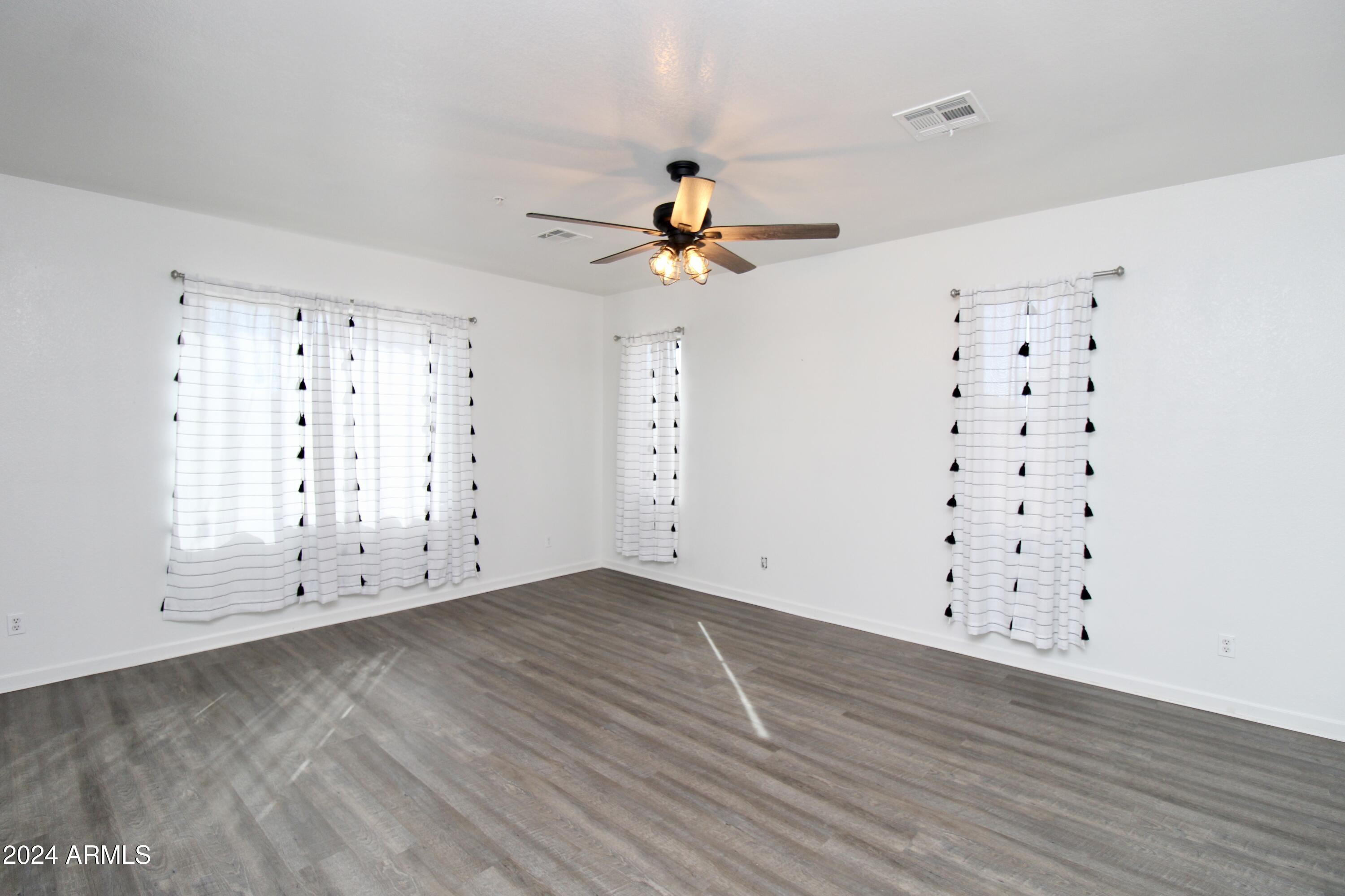 12175 W CHASE Lane