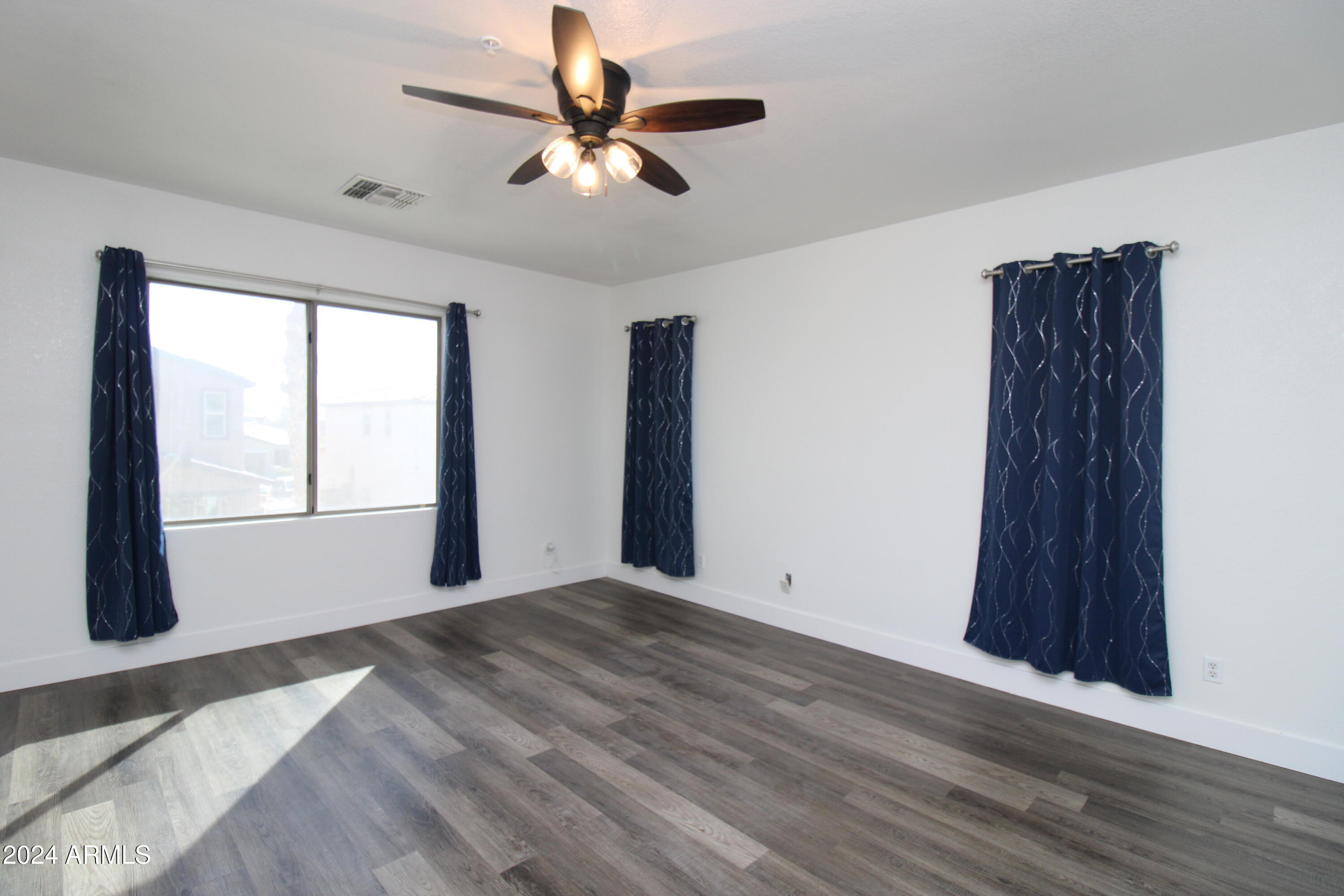 12175 W CHASE Lane