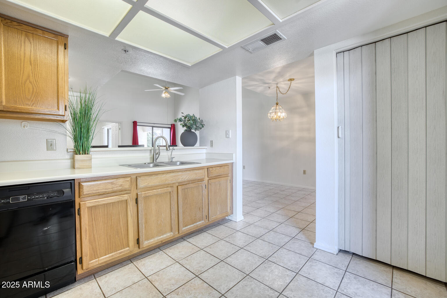 9460 E MISSION Lane, 203