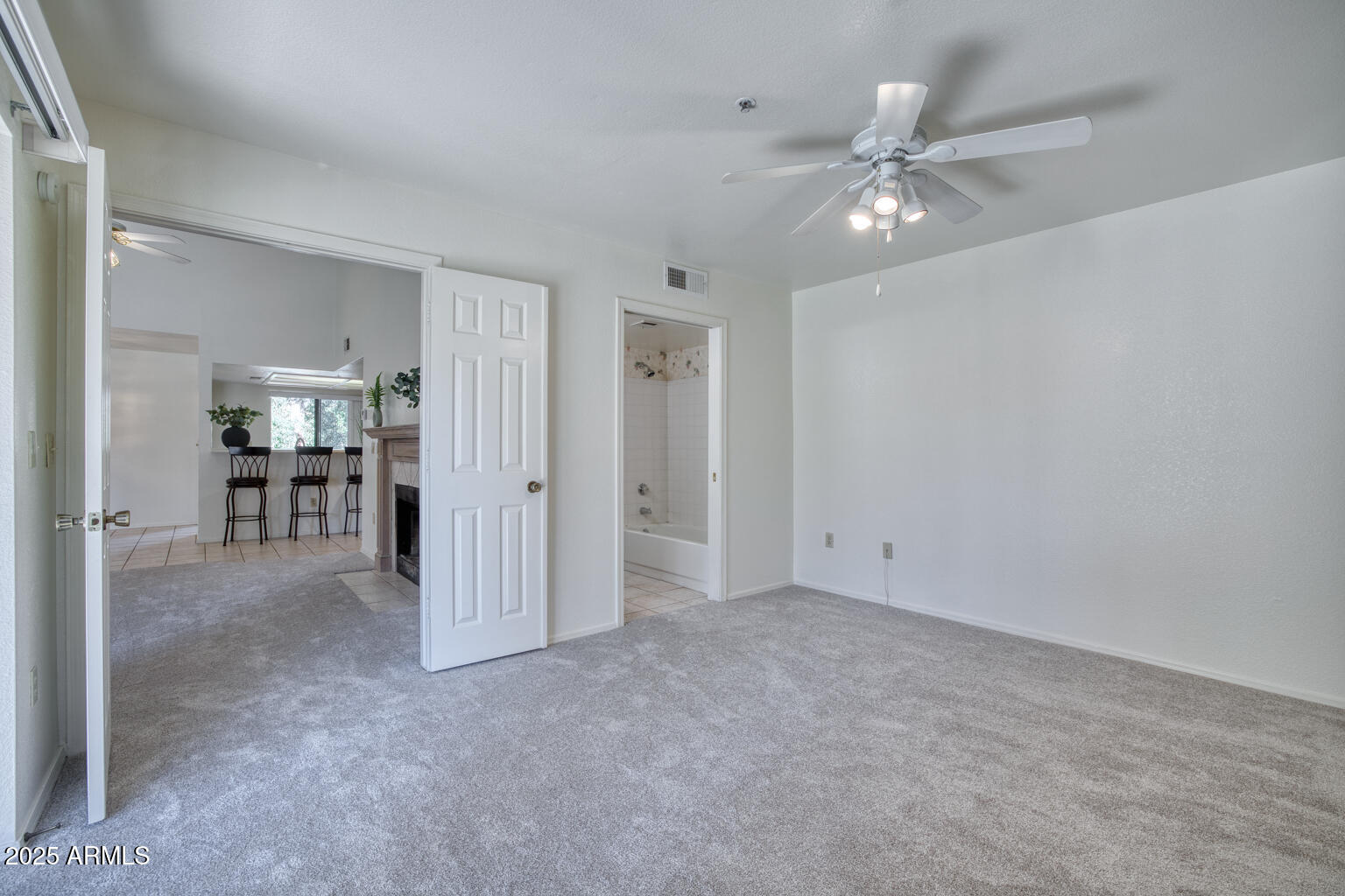 9460 E MISSION Lane, 203