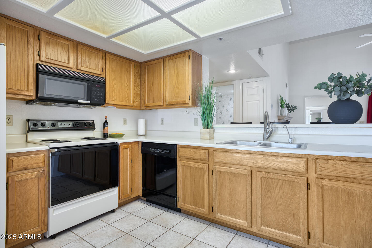 9460 E MISSION Lane, 203