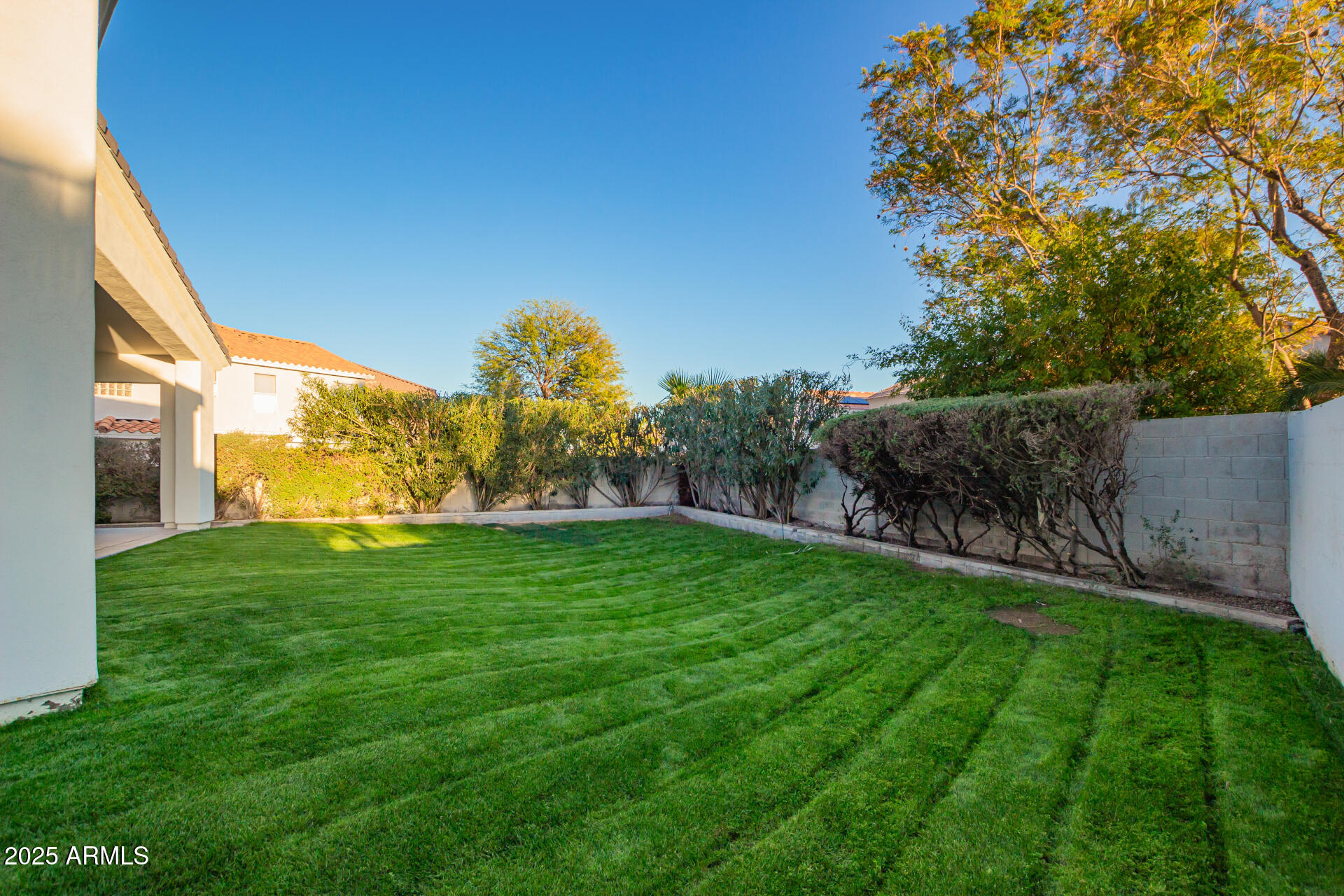 3019 E REDFIELD Road