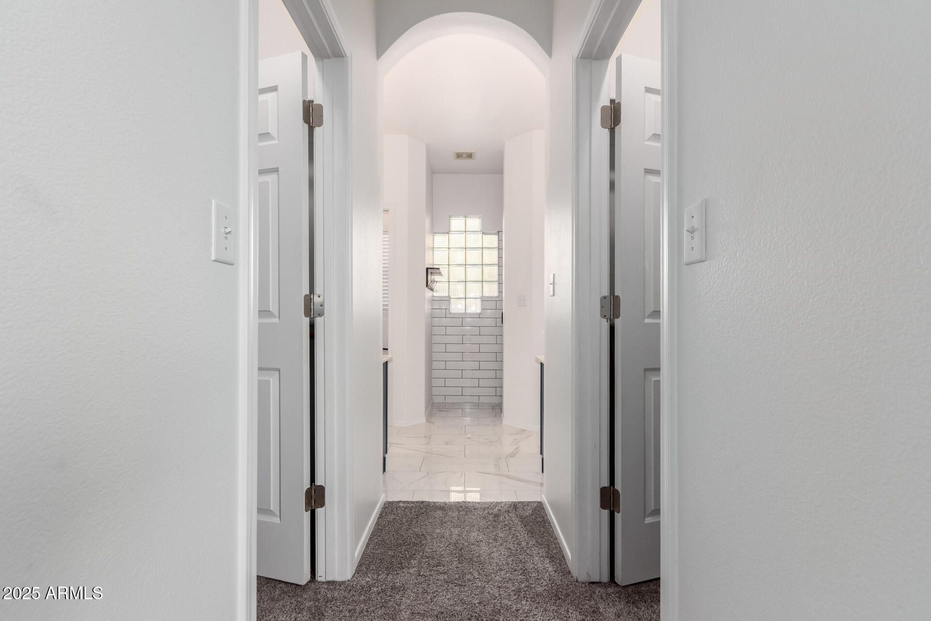 3019 E REDFIELD Road