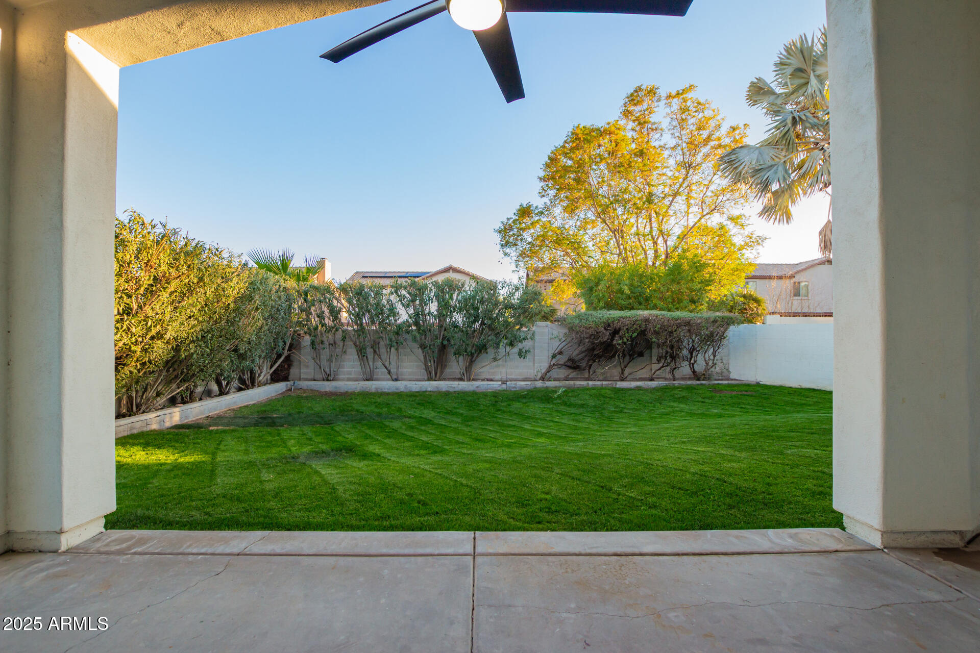 3019 E REDFIELD Road