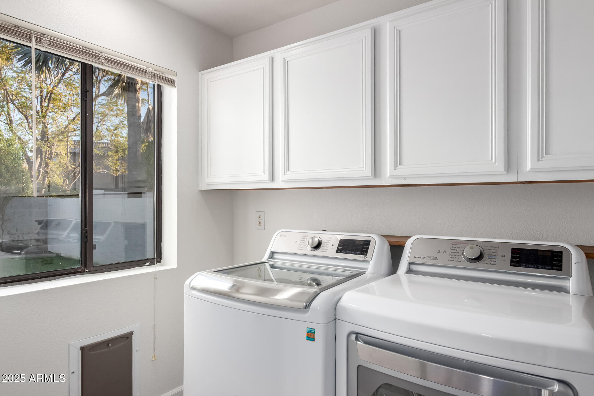 3019 E REDFIELD Road