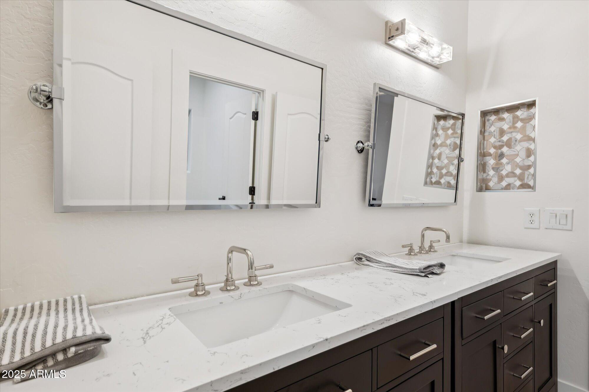 11446 E SWEETWATER Avenue