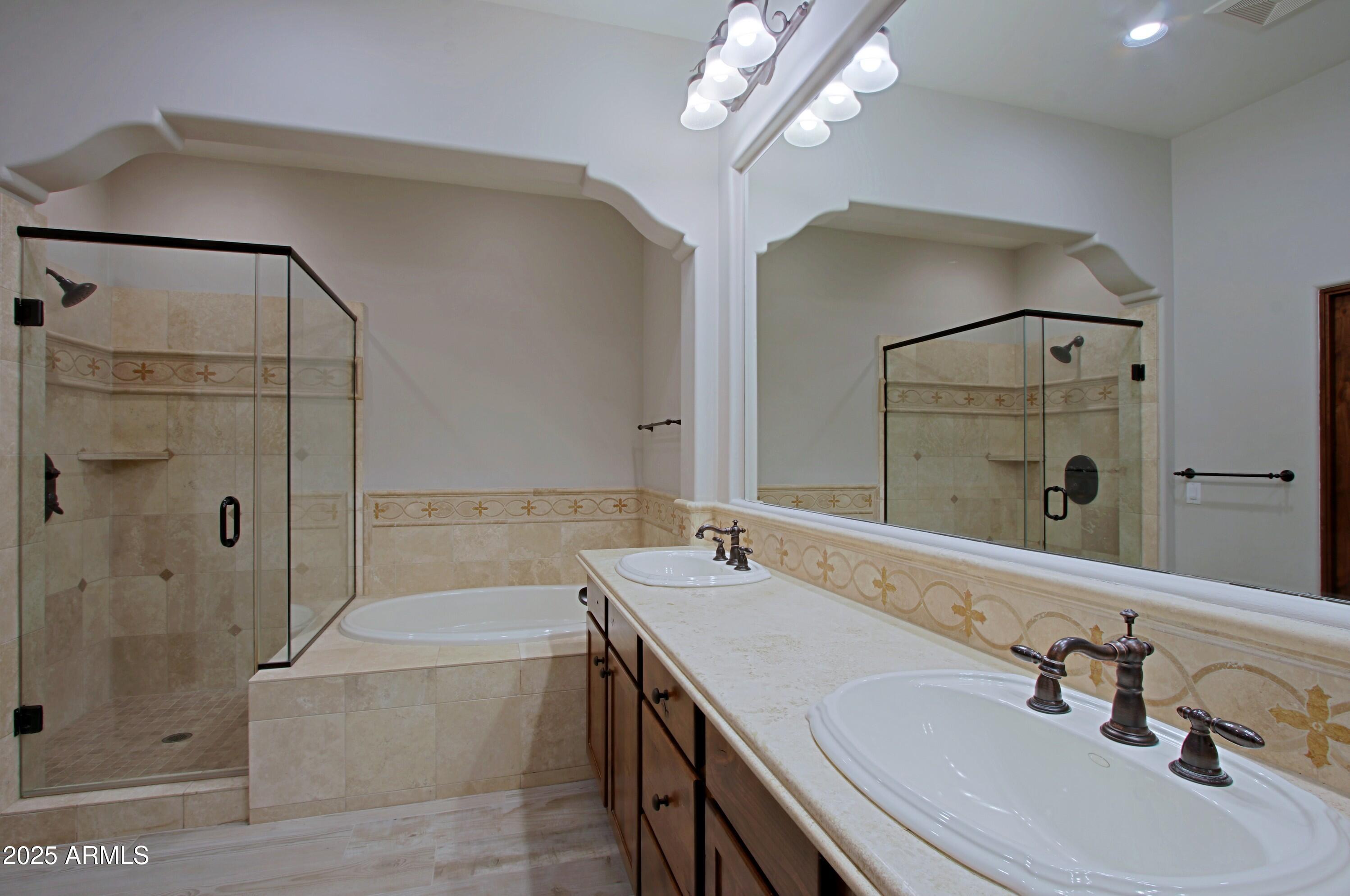 18650 N THOMPSON PEAK Parkway, 1052