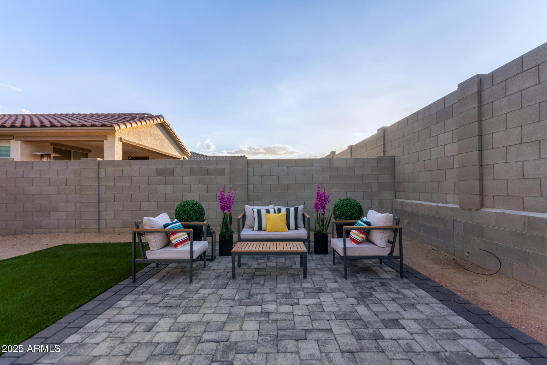 24214 W GIBSON Lane