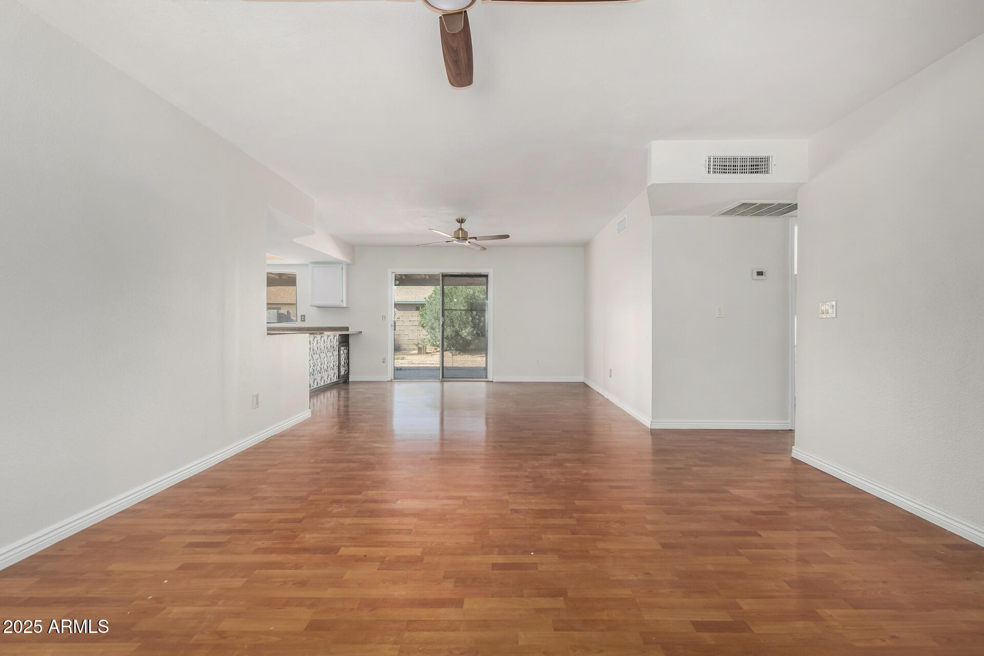 4114 W SUNNYSIDE Avenue