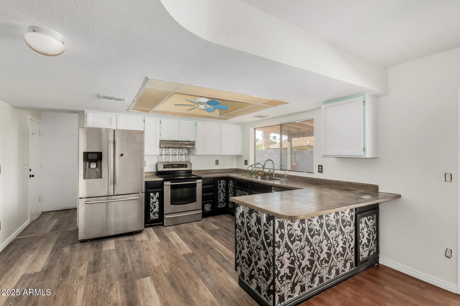 4114 W SUNNYSIDE Avenue