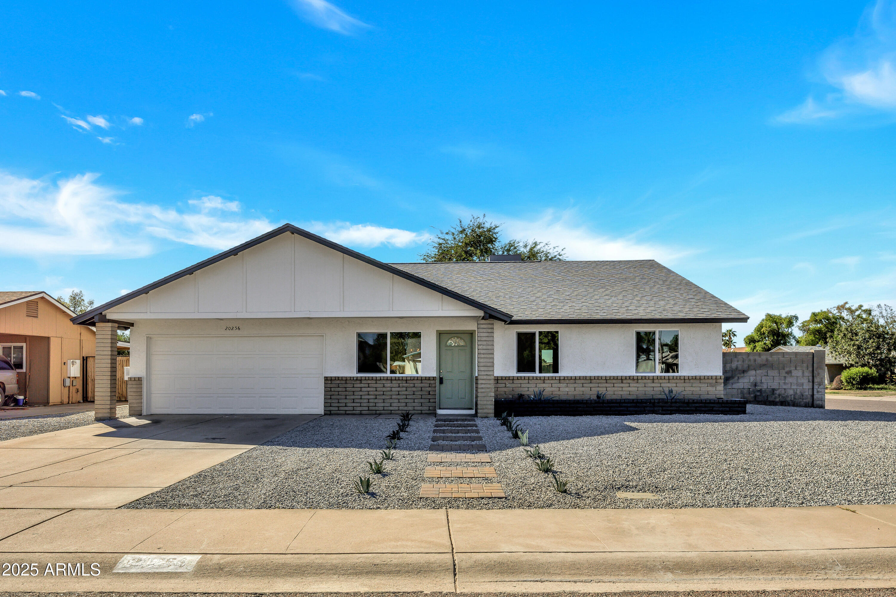 20256 N 10TH Avenue
